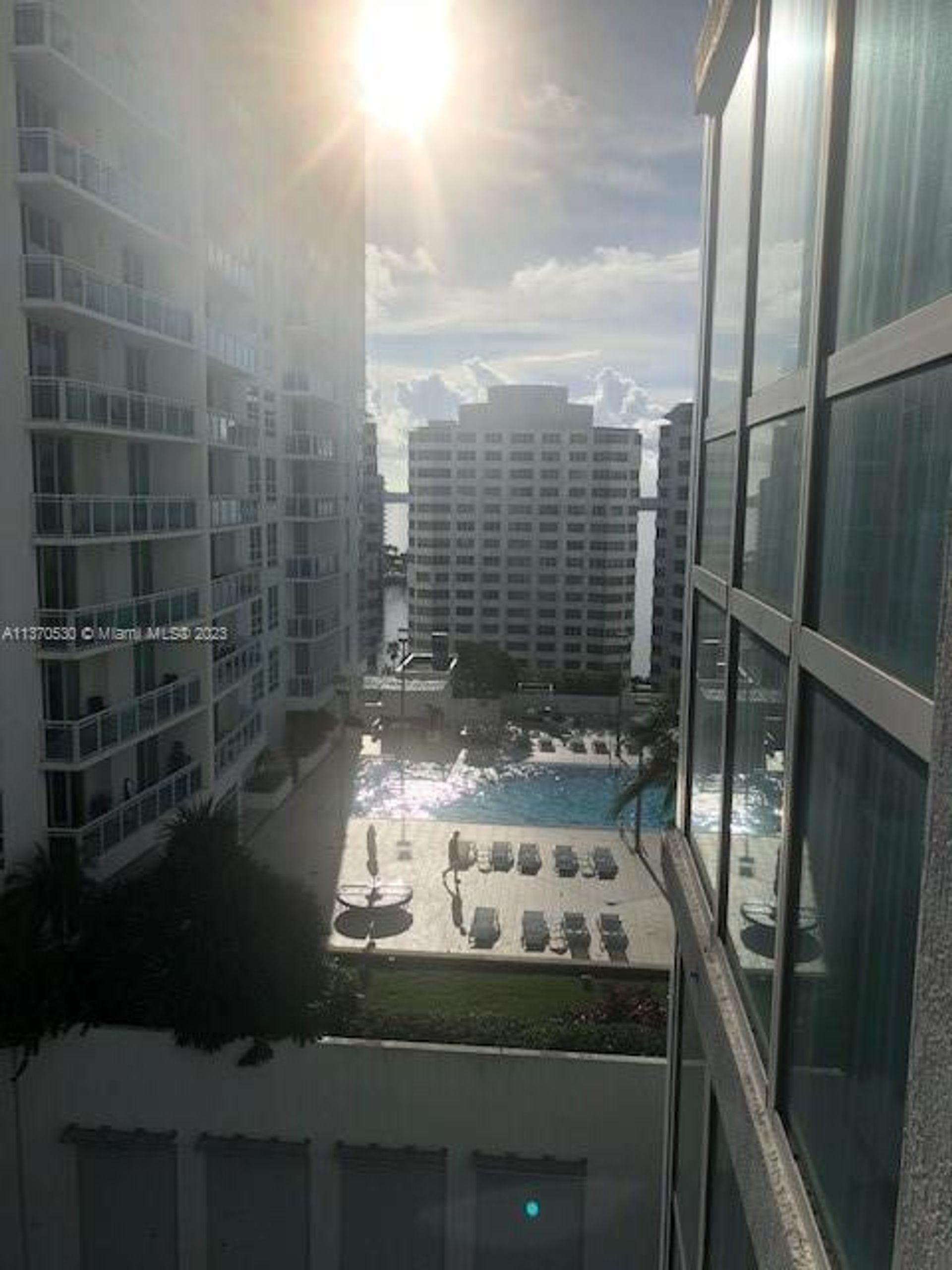 بيت في Miami, Florida 11662378