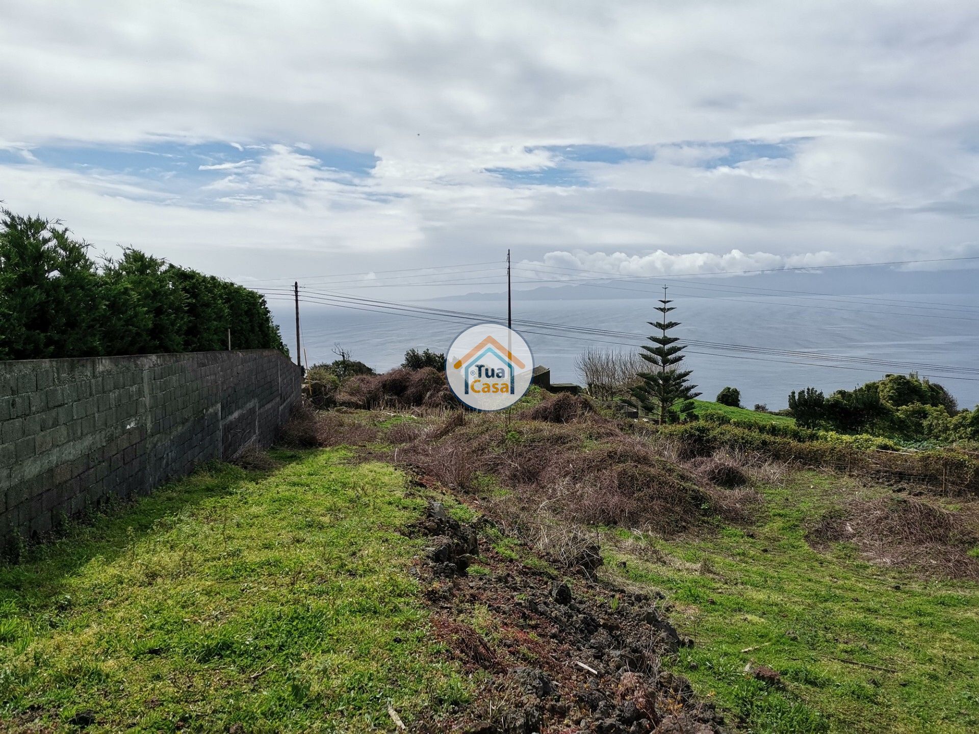 土地 在 Calheta, Azores 11662800