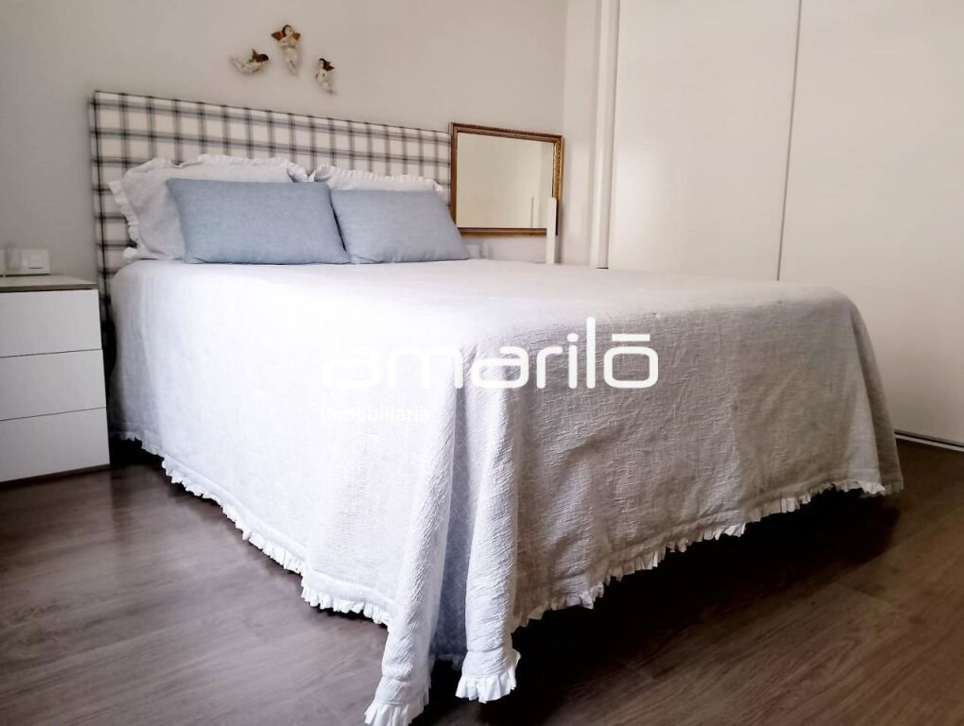 Condominium in Valencia, Comunidad Valenciana 11663051