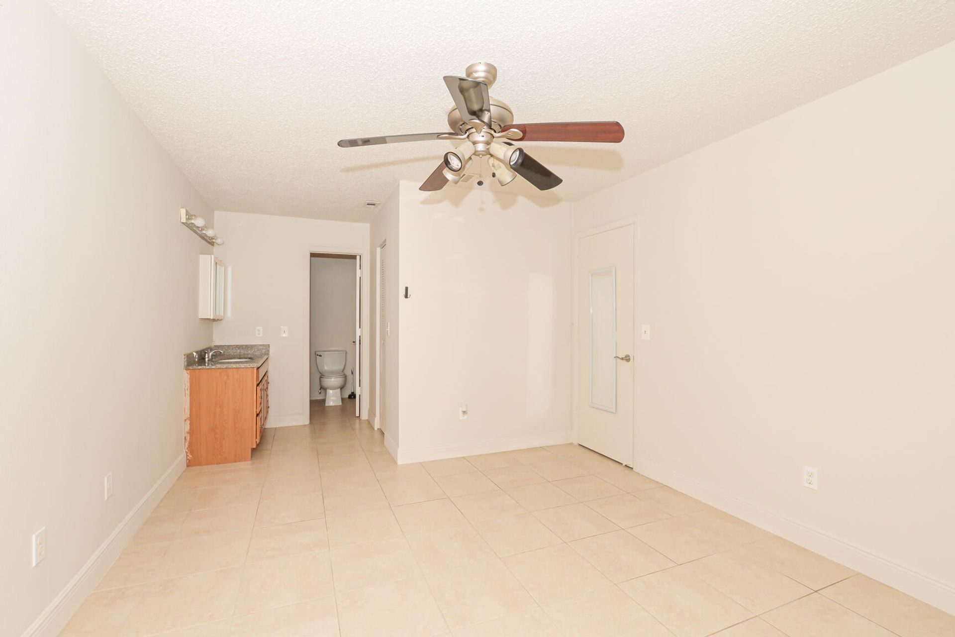 Huis in Port St. Lucie, Florida 11663105