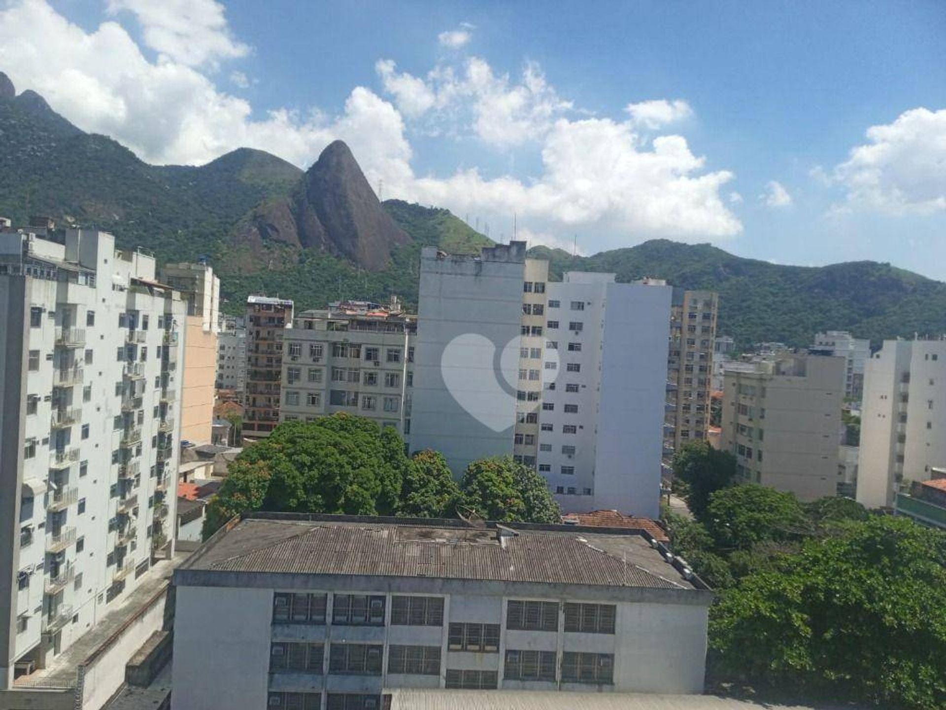 קוֹנדוֹמִינִיוֹן ב , Rio de Janeiro 11663538