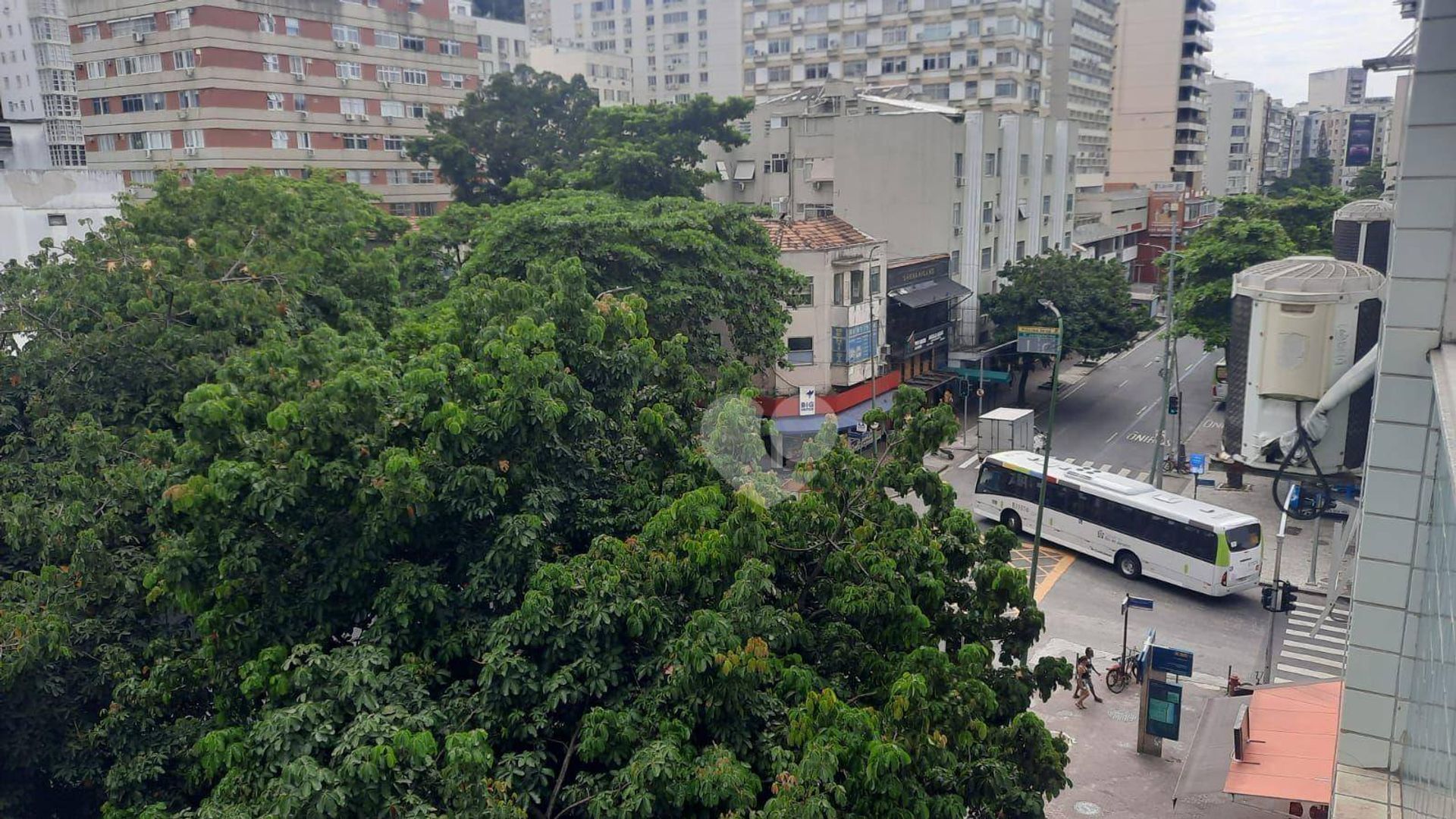 Pengecer di Ipanema, Rio de Janeiro 11663758