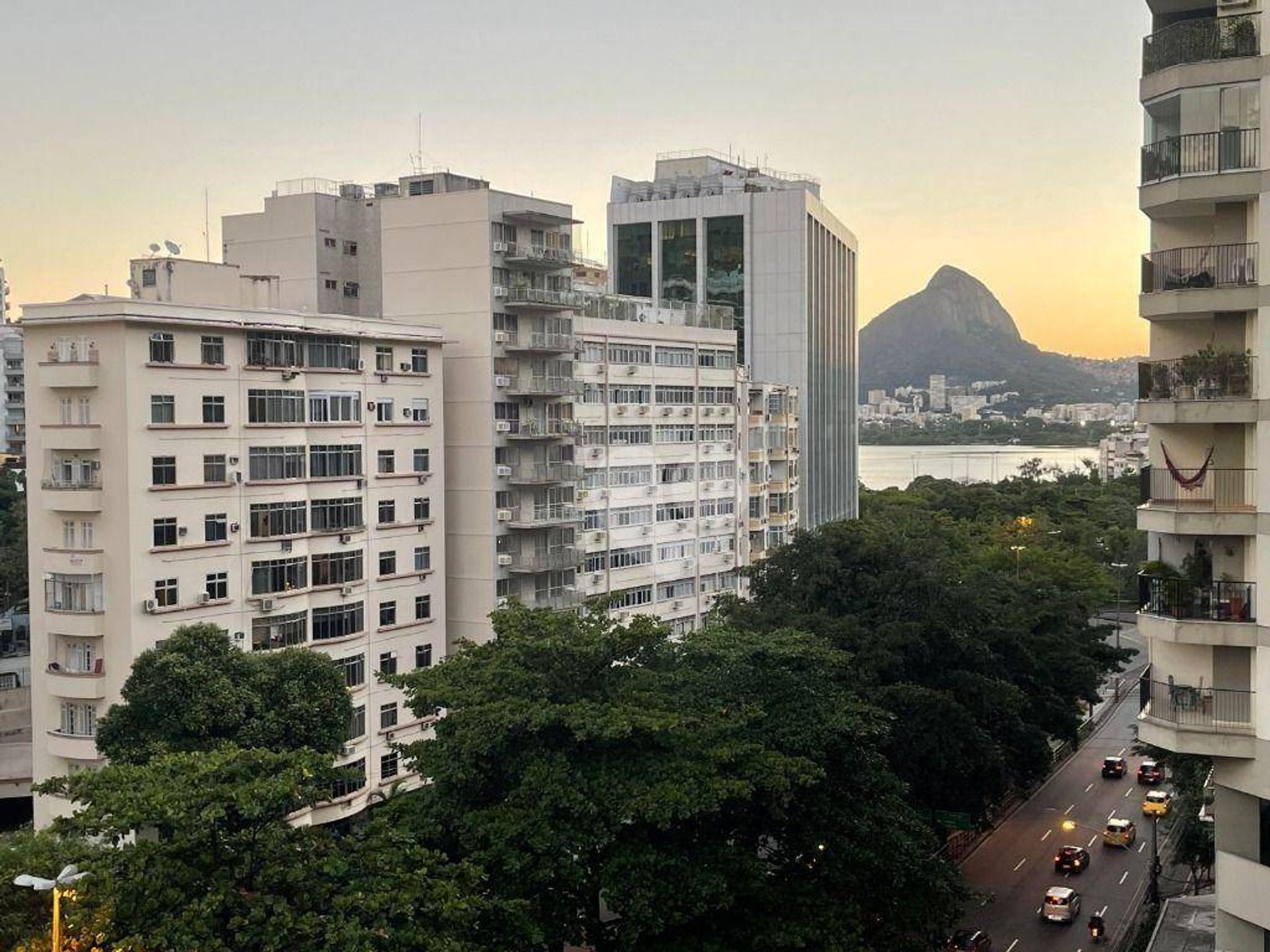 Condominium dans Humaita, Rio de Janeiro 11663804