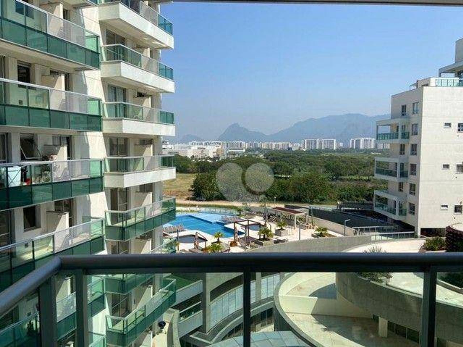 Condominium dans Gardenia Azul, Rio de Janeiro 11665543