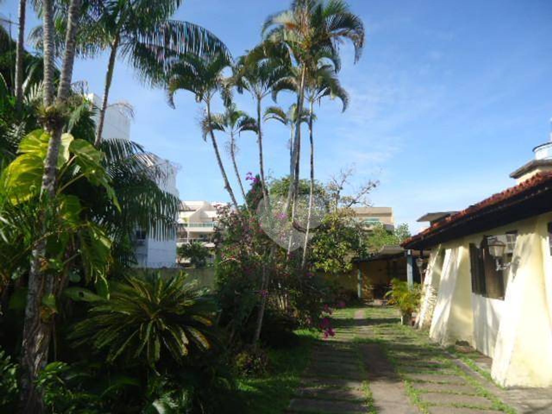 土地 在 Restinga de Itapeba, Rio de Janeiro 11668921