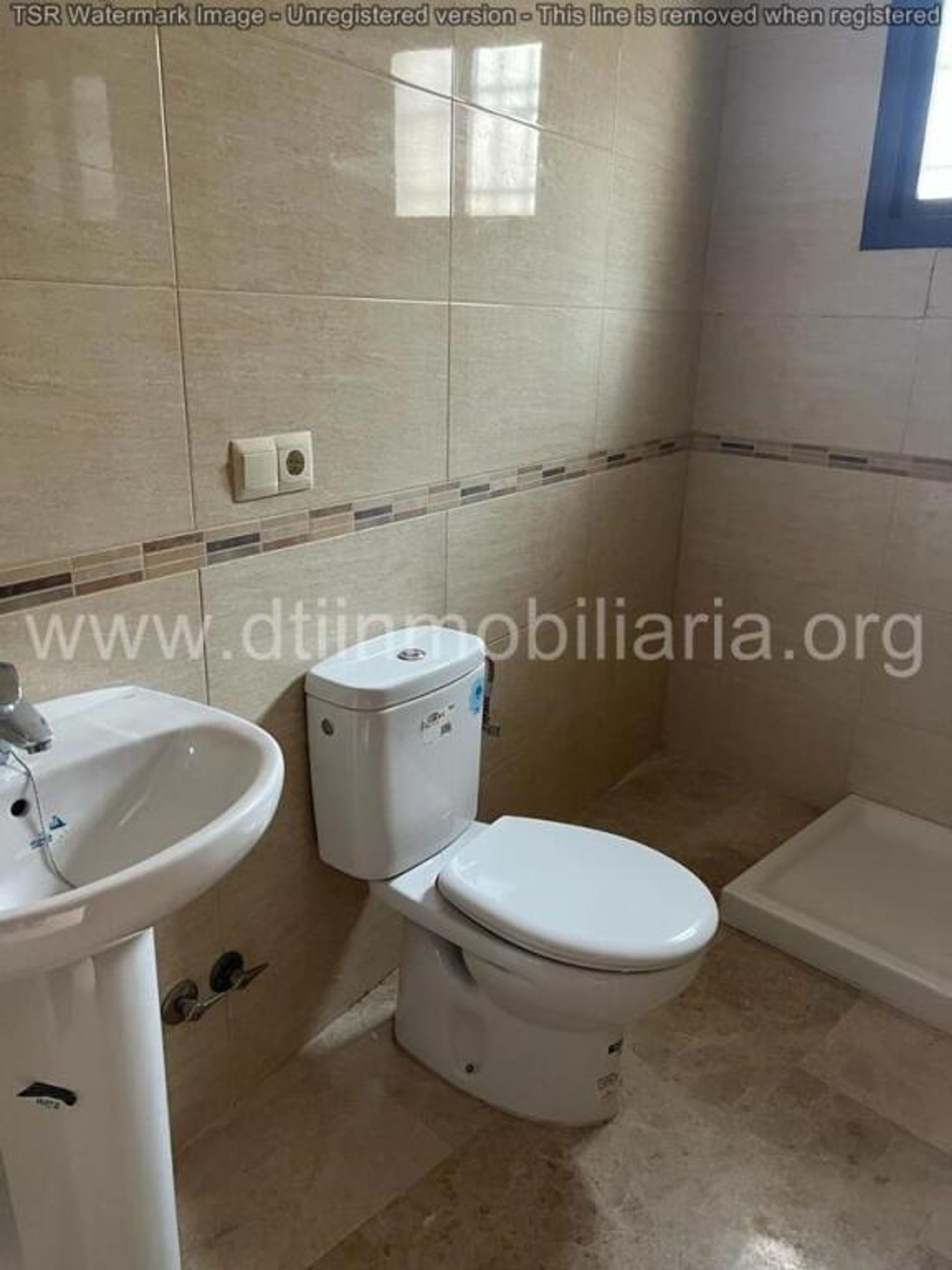 House in La Palma del Condado, Andalucía 11669870