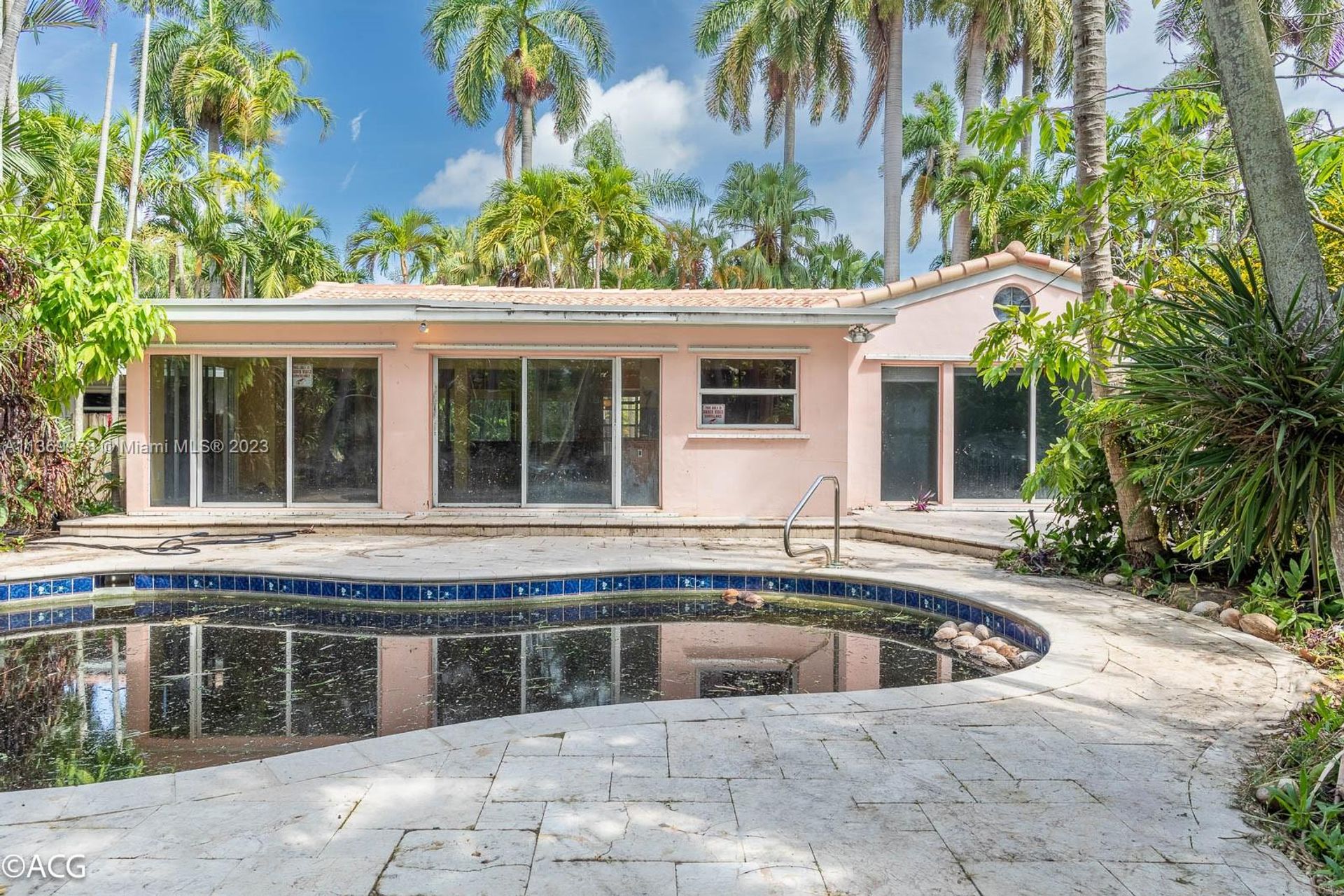 House in Hollywood, Florida 11669956