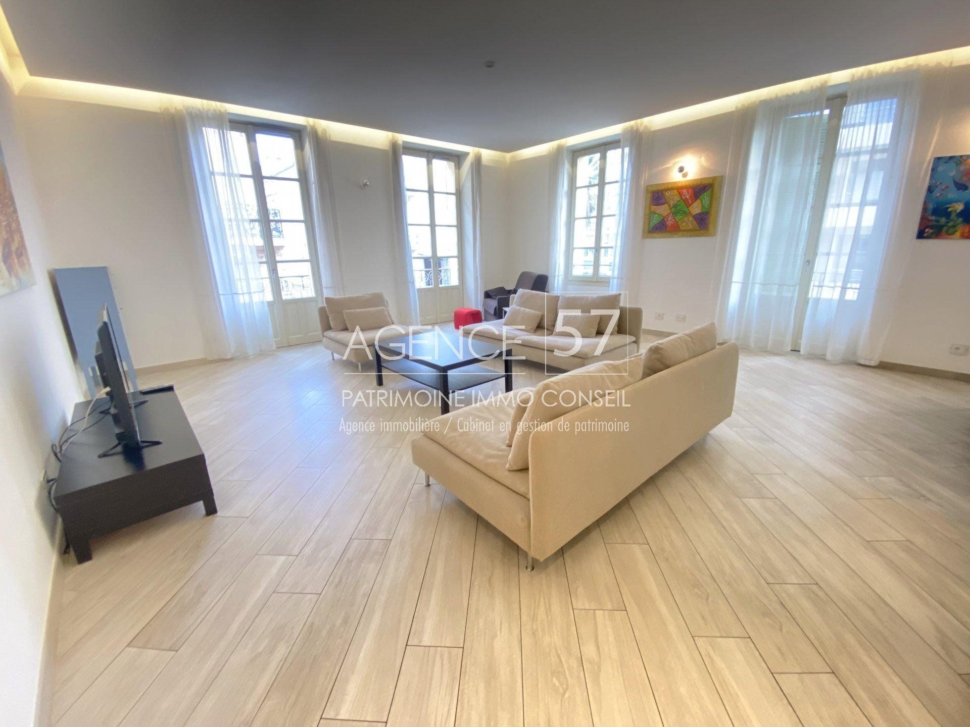 Kondominium dalam Cannes, Provence-Alpes-Côte d'Azur 11670454