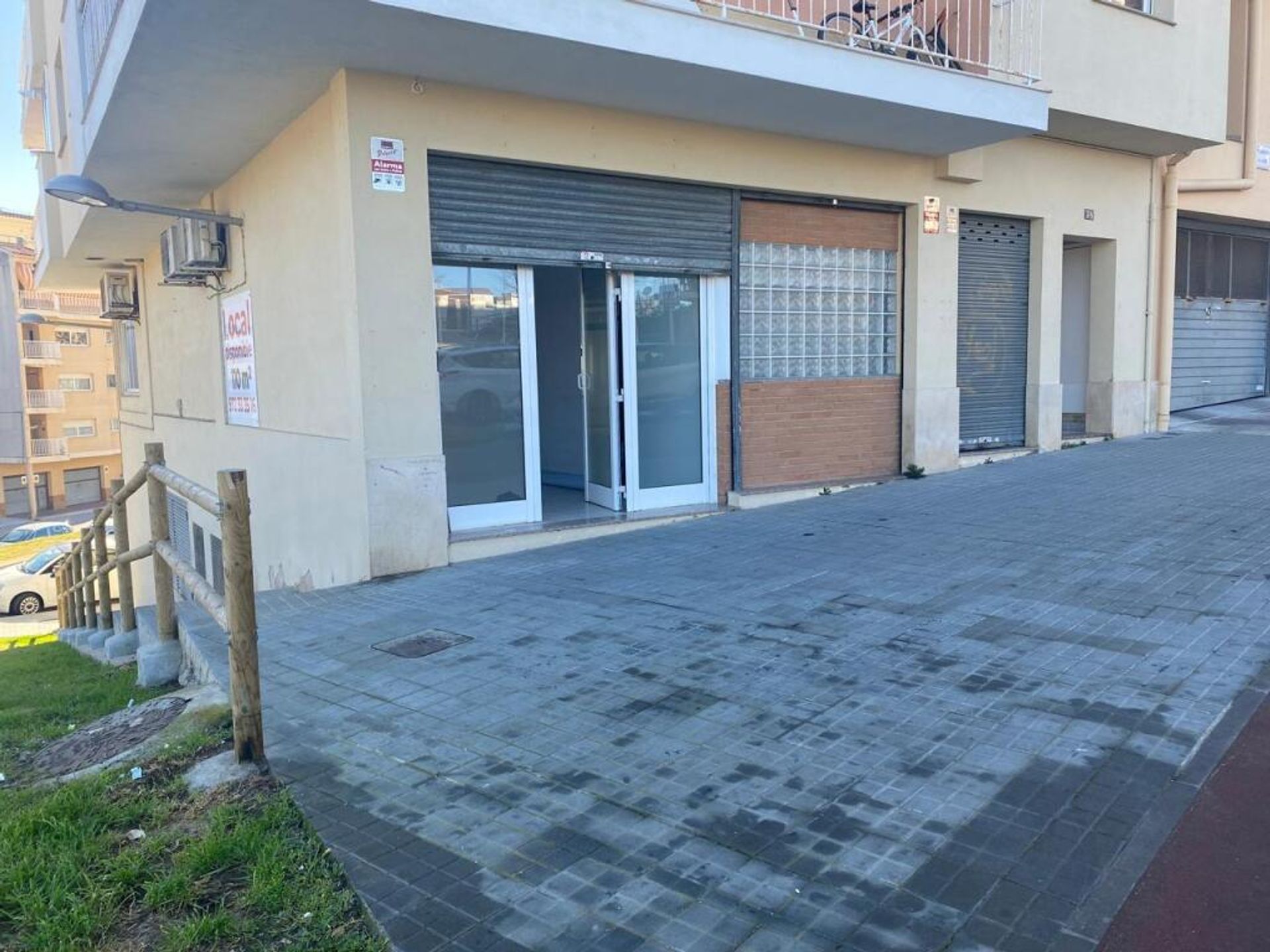 Industrial no Blanes, Catalunha 11670874