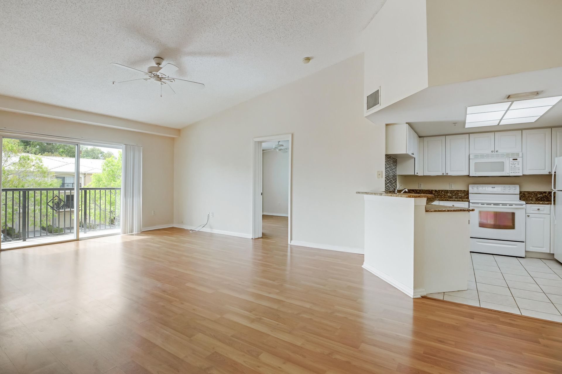 Condominium in Royal Palm Beach, Florida 11670918