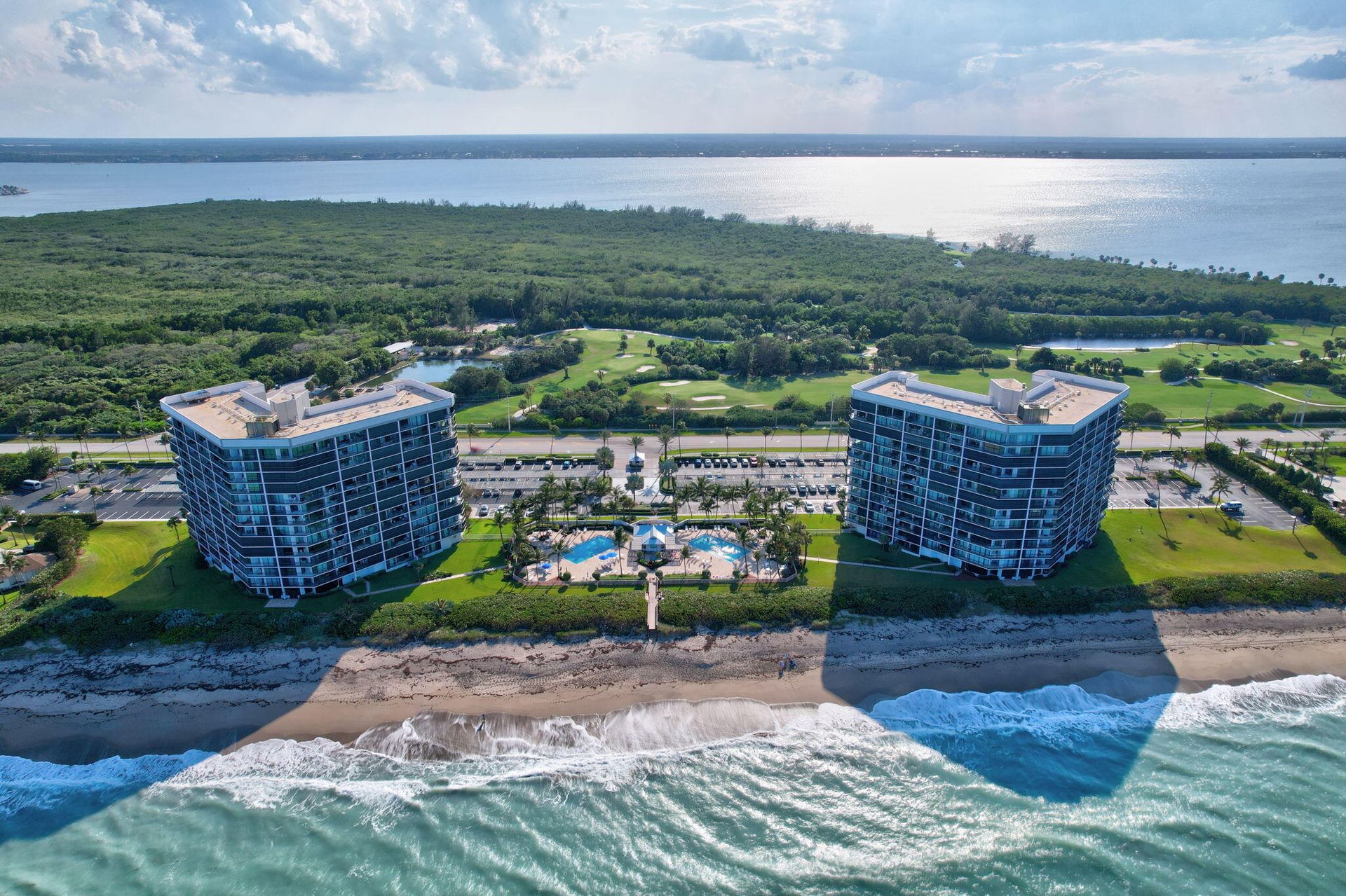 Condominio en Jensen Beach, Florida 11679179