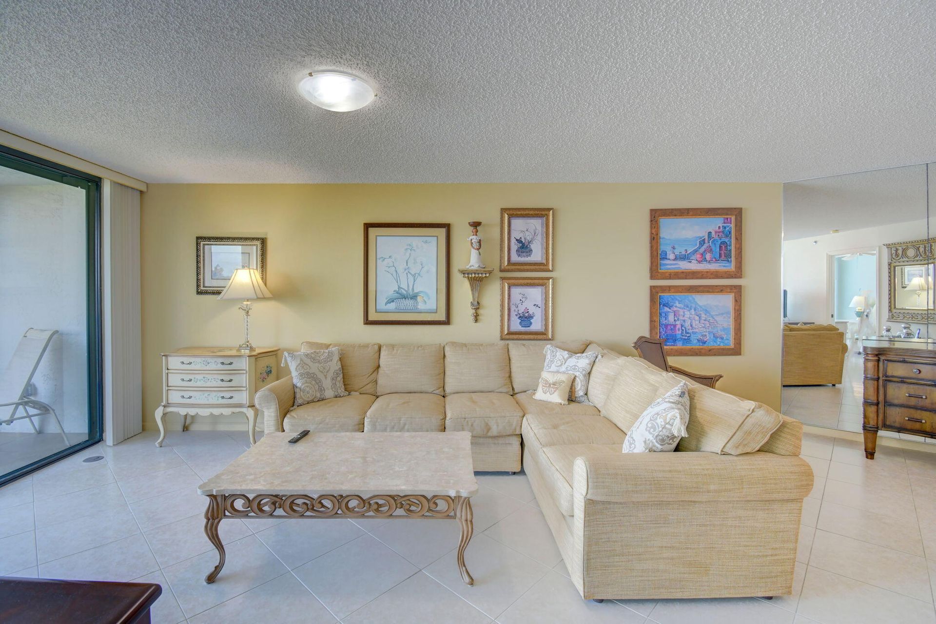 Condominio en Jensen Beach, Florida 11679179