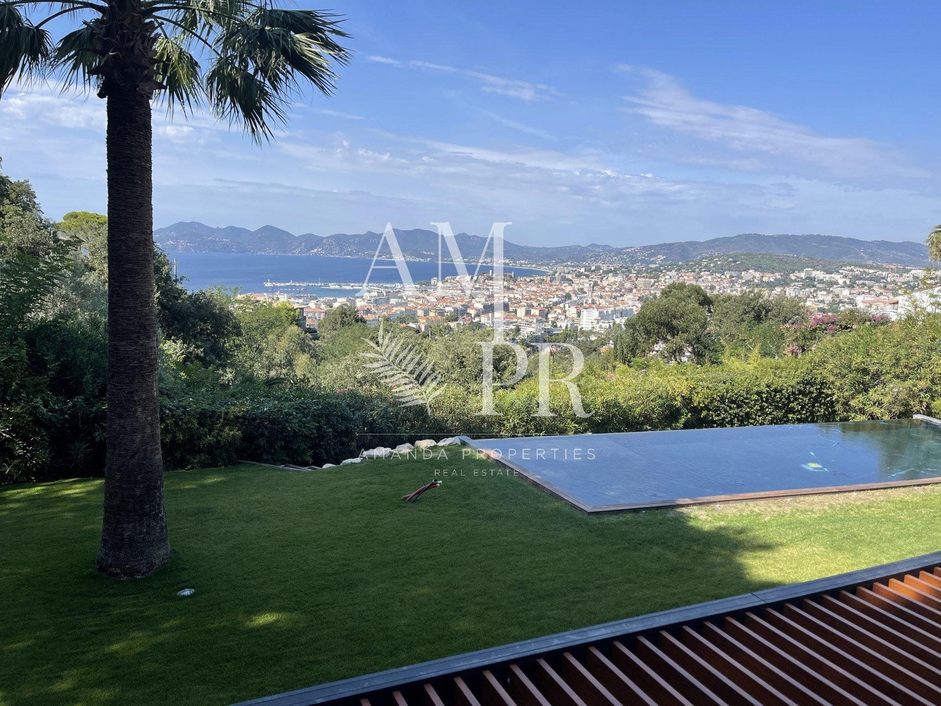 Talo sisään Cannes, Provence-Alpes-Cote d'Azur 11679817