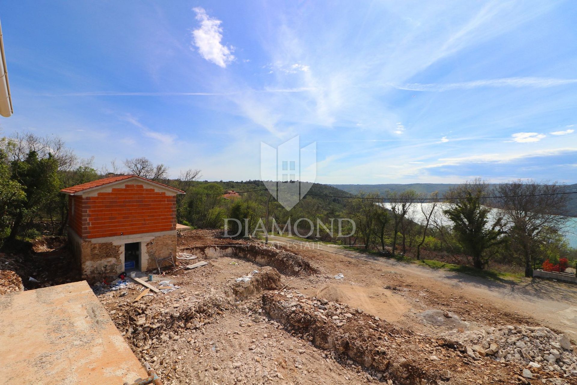 House in Labin, Istria County 11680111