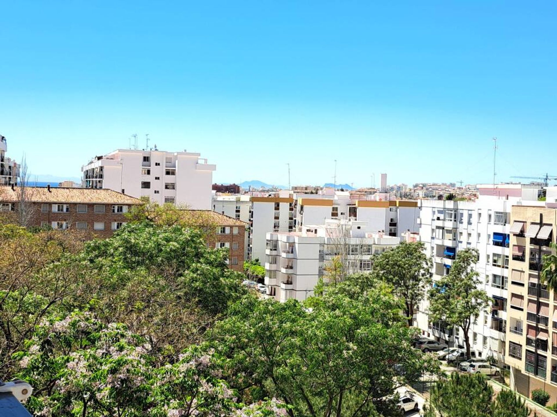 Condominium dans Estepona, Andalousie 11680706