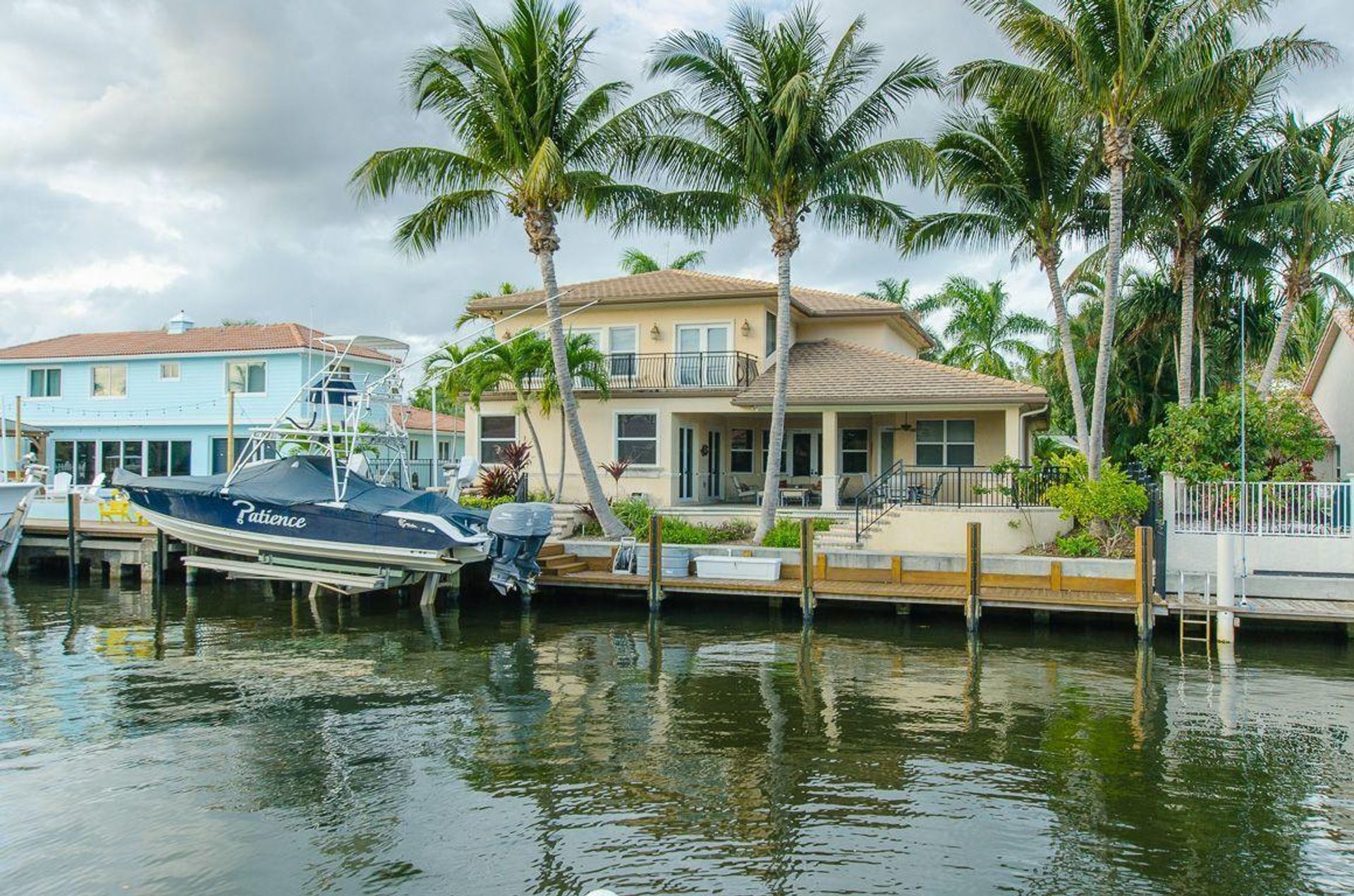 House in Hypoluxo, Florida 11680806