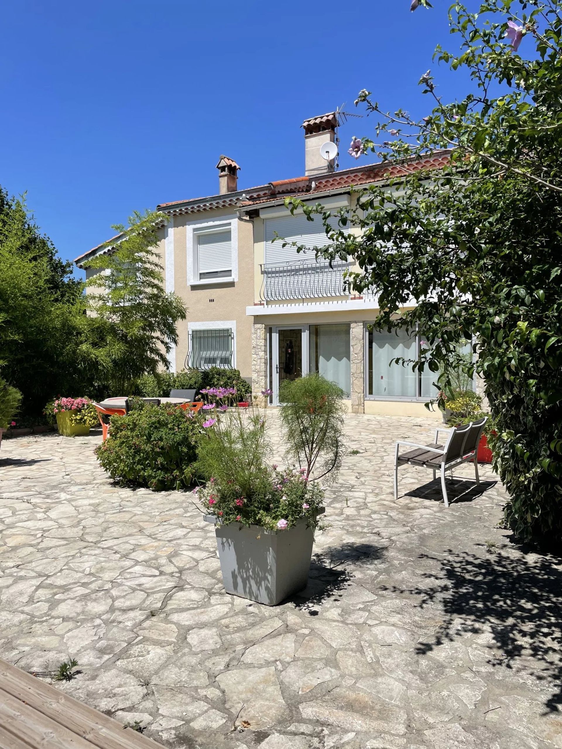 Huis in Montelimar, Auvergne-Rhône-Alpes 11680855