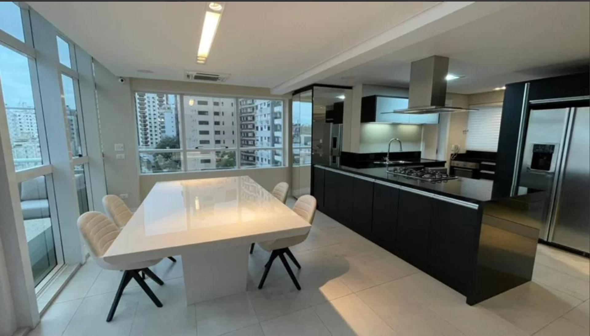 公寓 在 Florianopolis, 5228-5256 Avenida Beira Mar Norte 11681225