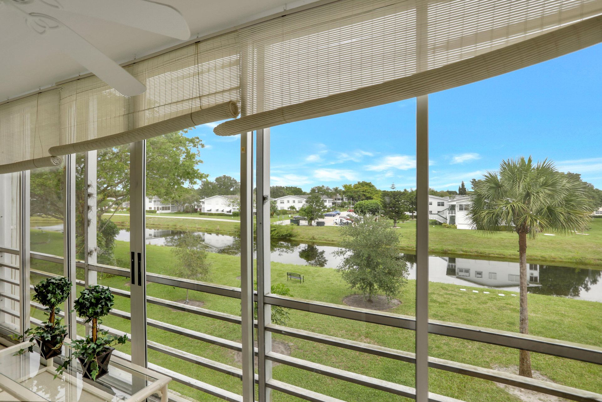 Condominium in Deerfield Beach, Florida 11683346