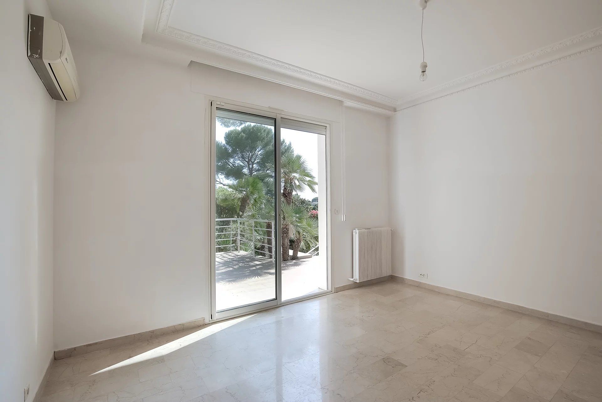 House in Cannes, Alpes-Maritimes 11683367