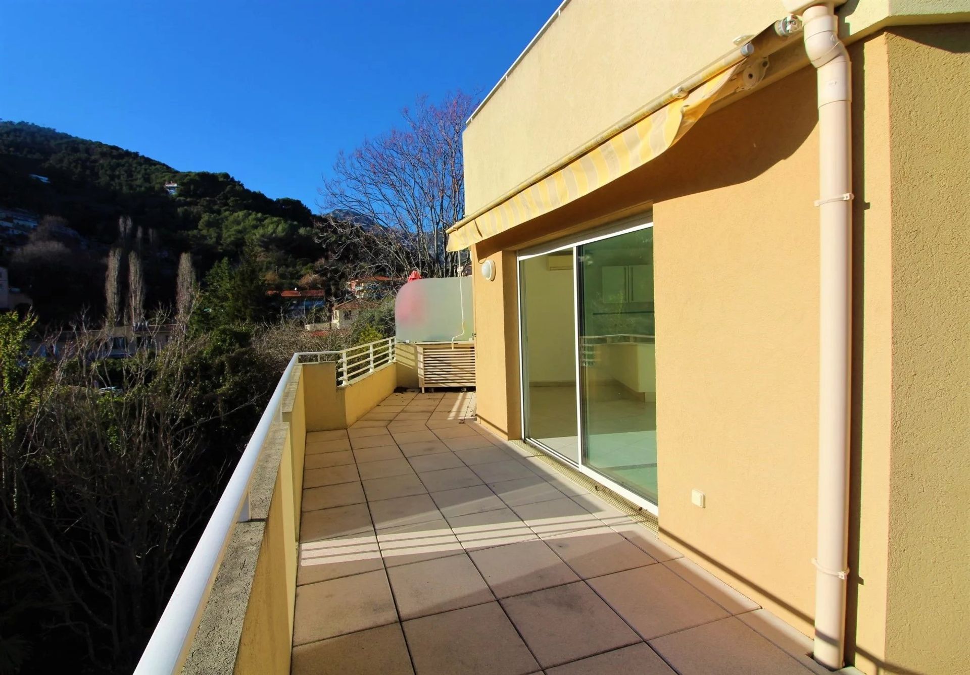 Condominium in Menton, Alpes-Maritimes 11683440