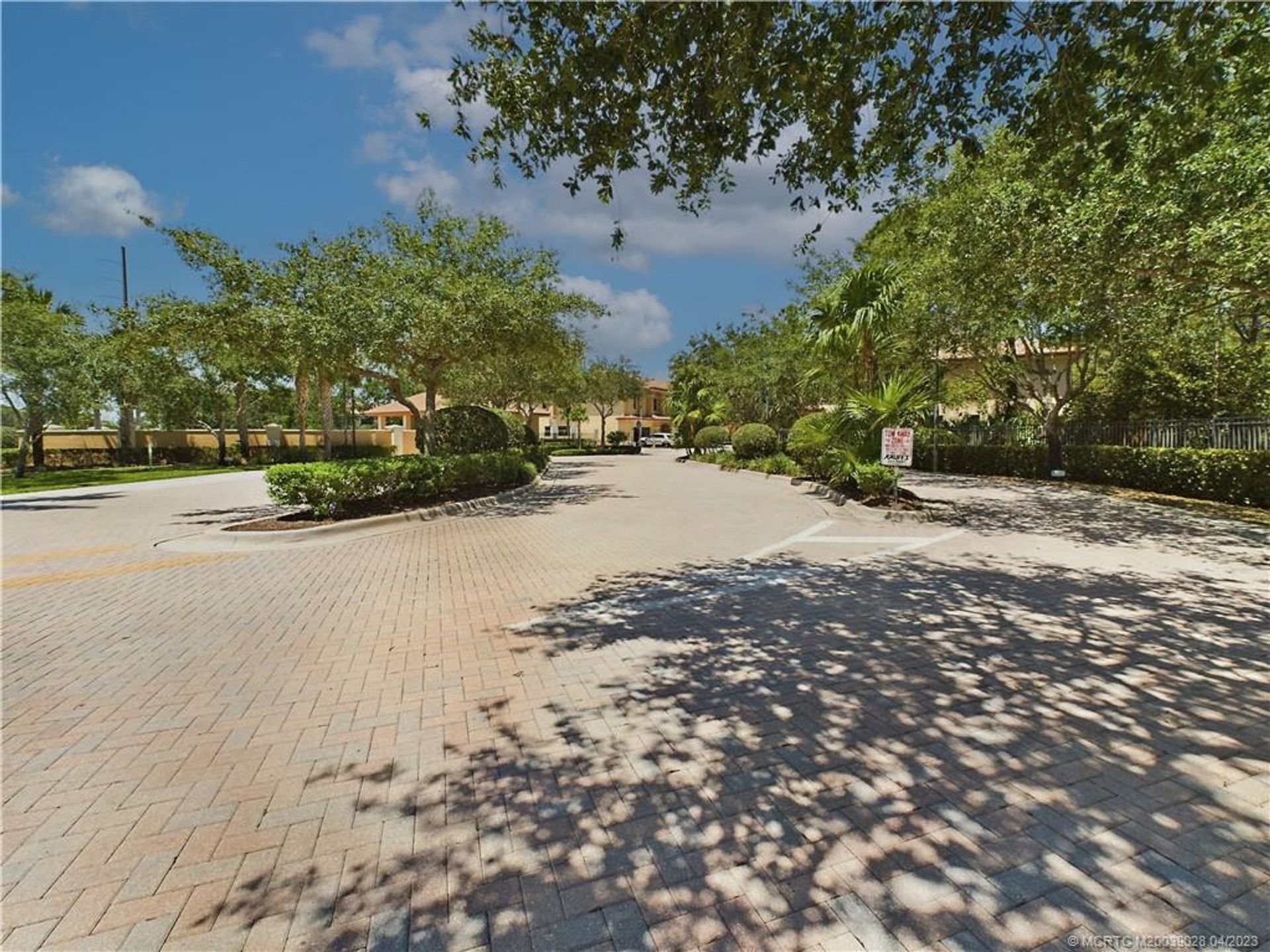 Condominio en Port Salerno, Florida 11687131