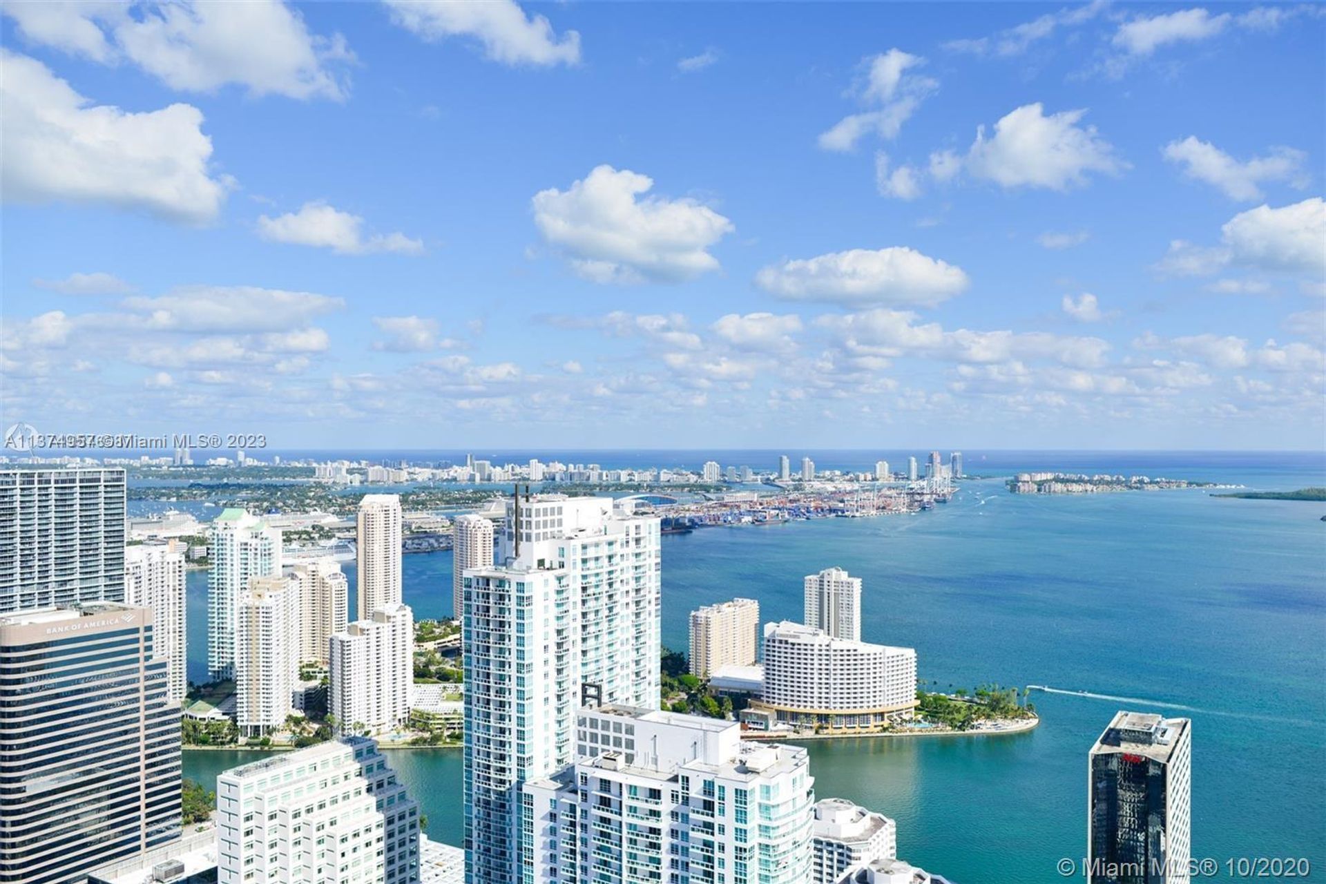 房子 在 Miami, Florida 11687133