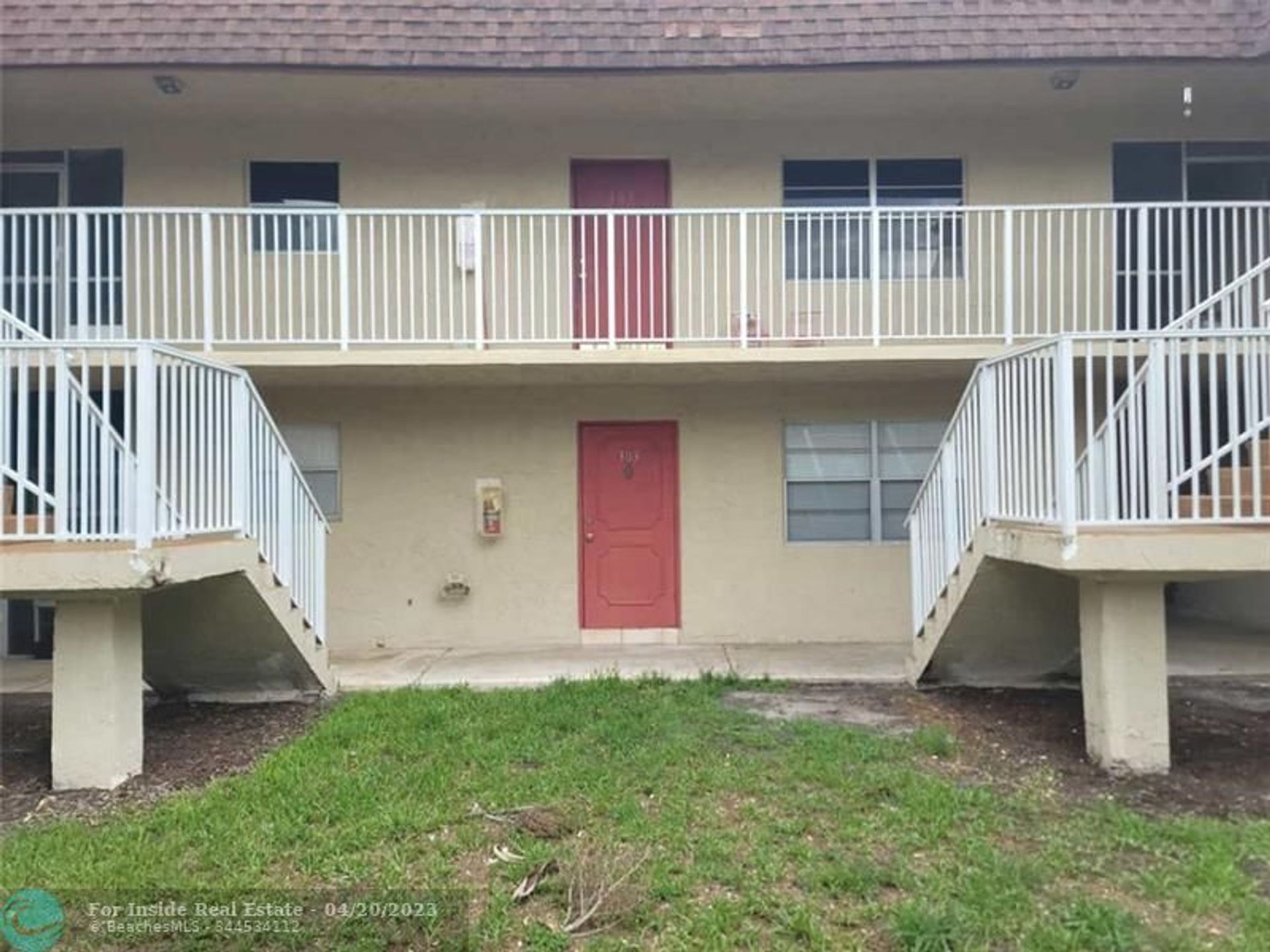 Condominio en Acres de madera flotante, Florida 11687149