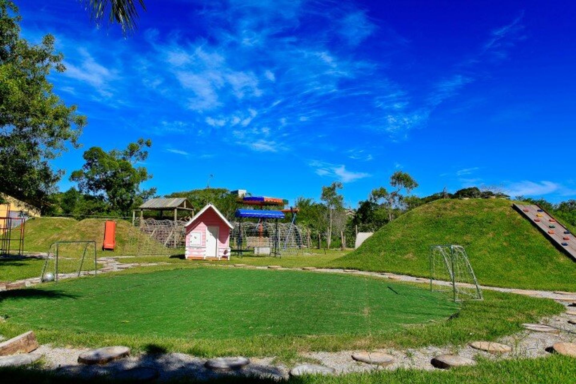 Muitas famílias no Nova Xavantina, Mato Grosso 11687555