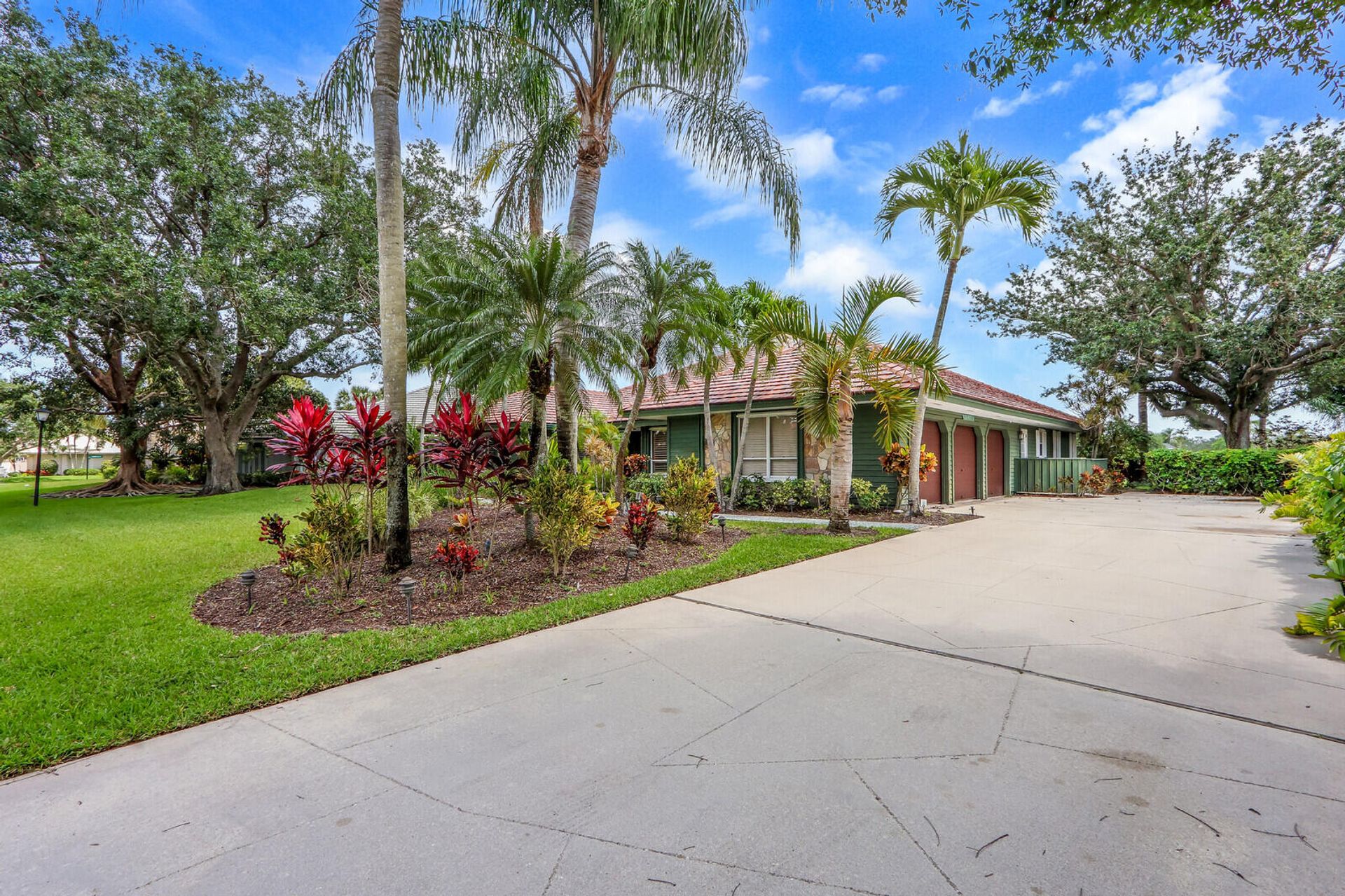 Dom w Palm Beach Gardens, Florida 11691319