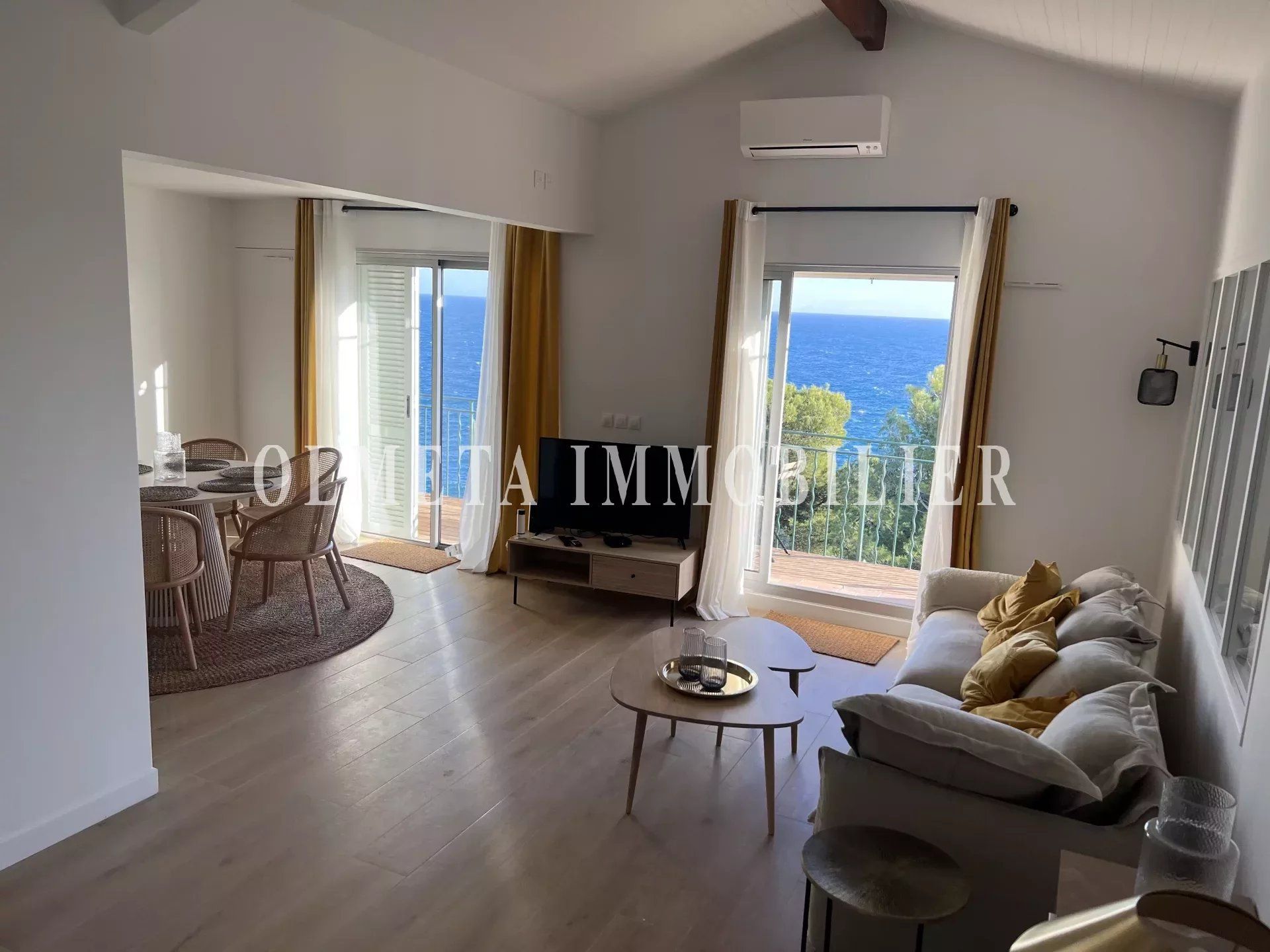 Condominio nel Roquebrune-Cap-Martin, Alpes-Maritimes 11691459