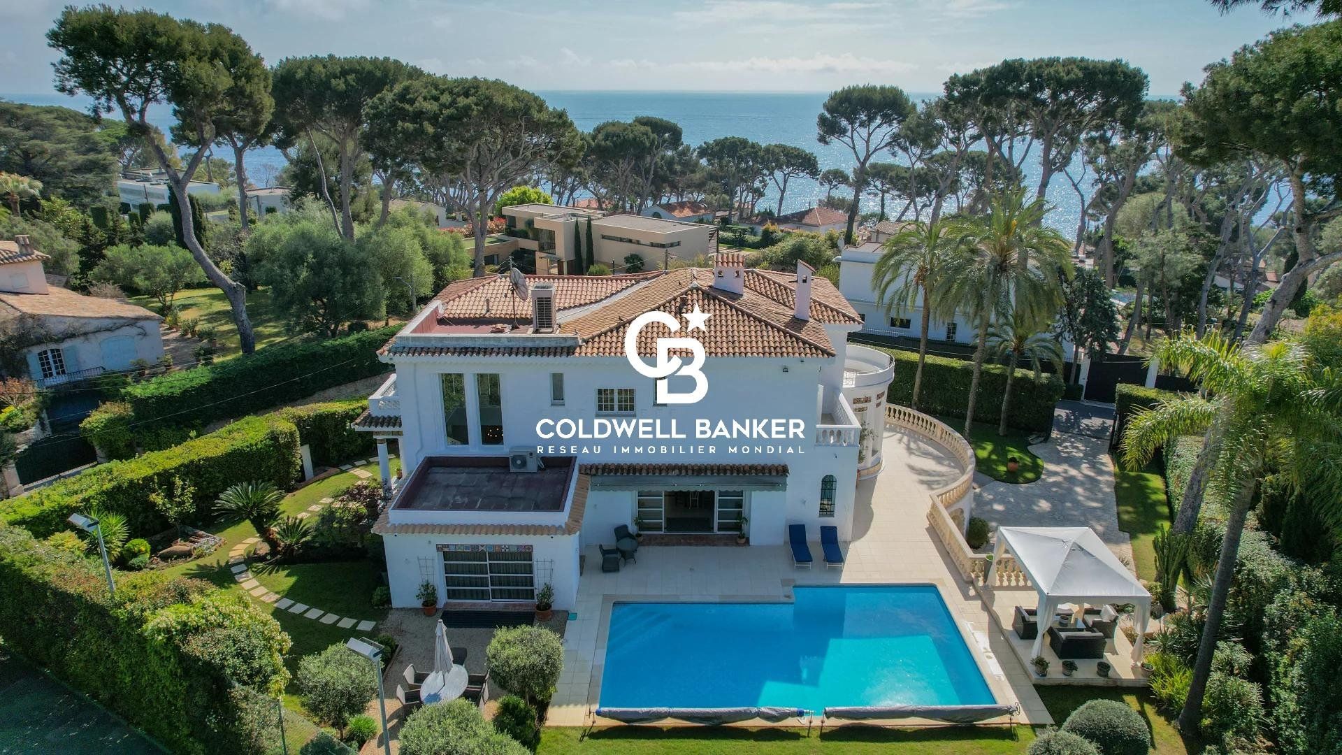 casa en Antibes, Provenza-Alpes-Costa Azul 11697010