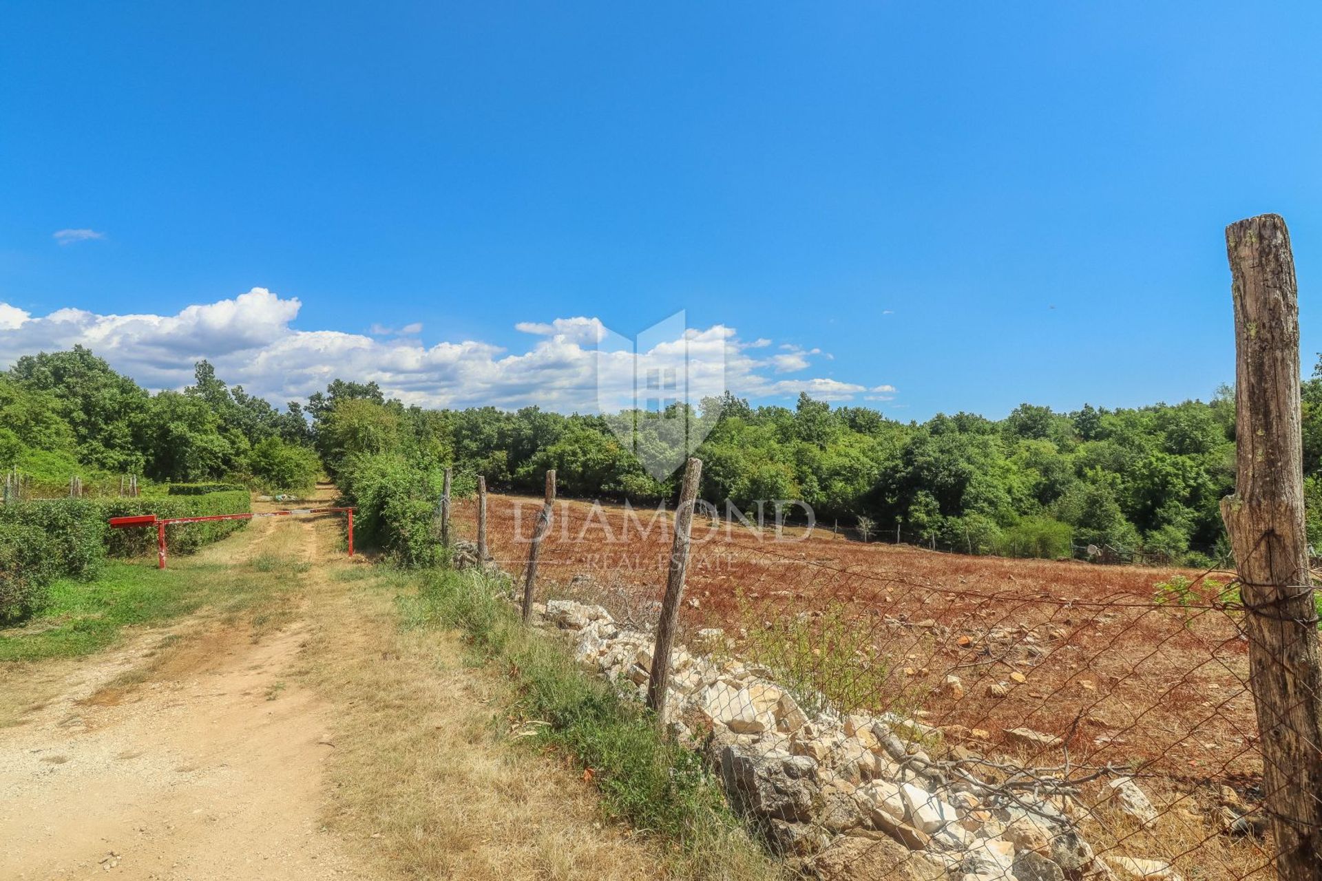 Land in Poreč, Istria County 11697286