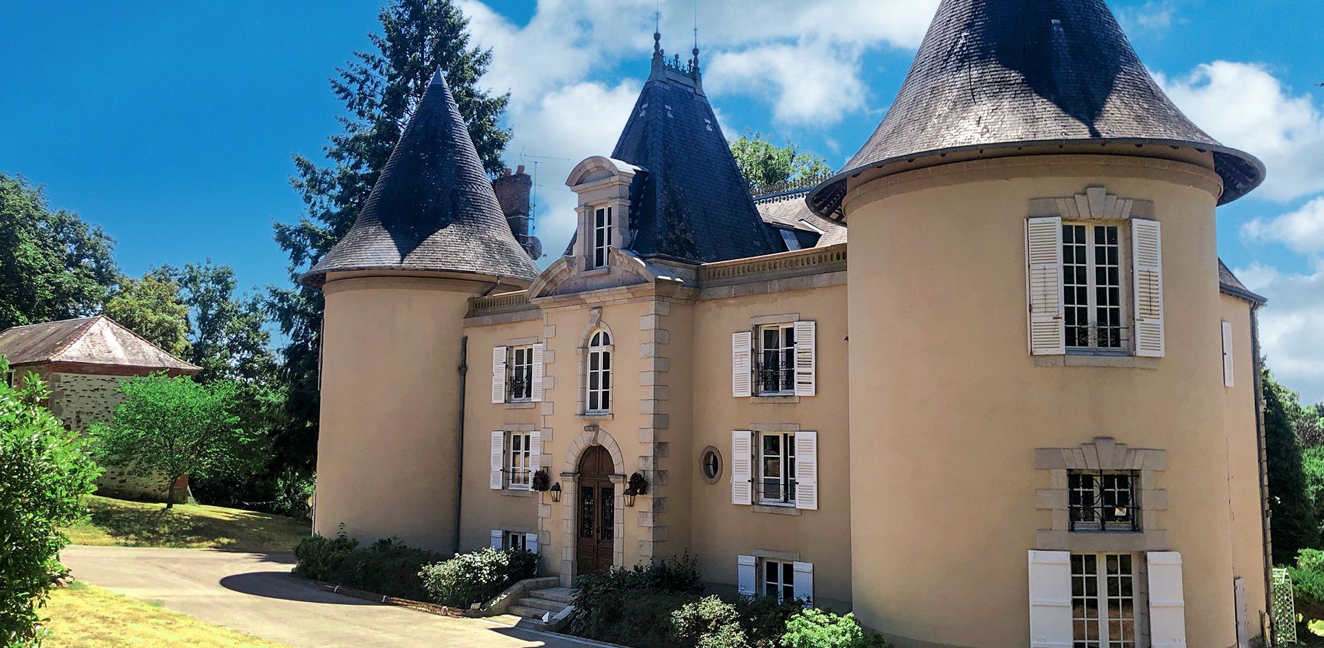 Rumah di Moissannes, Nouvelle-Aquitaine 11697404