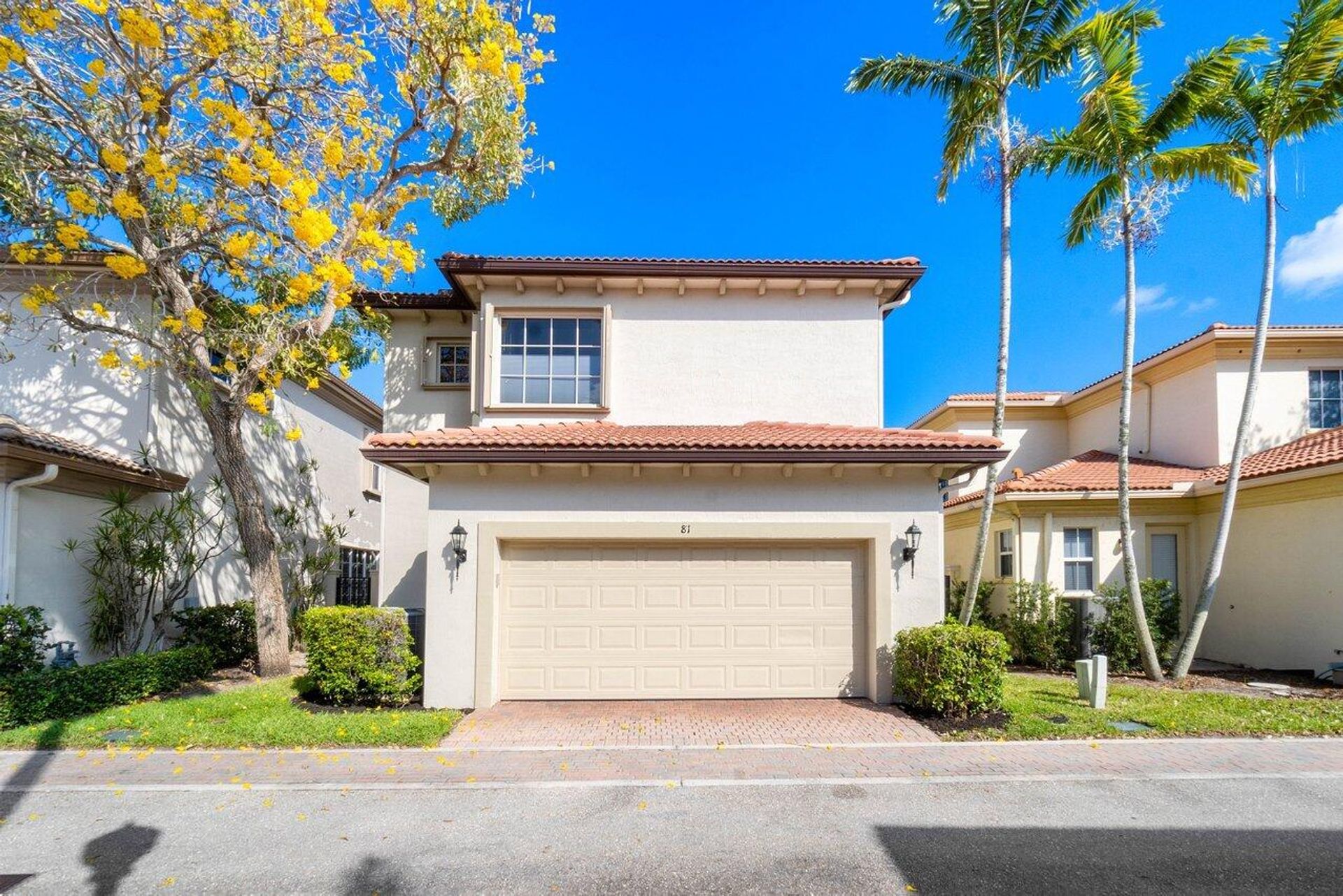 Dom w Palm Beach Gardens, Florida 11697622