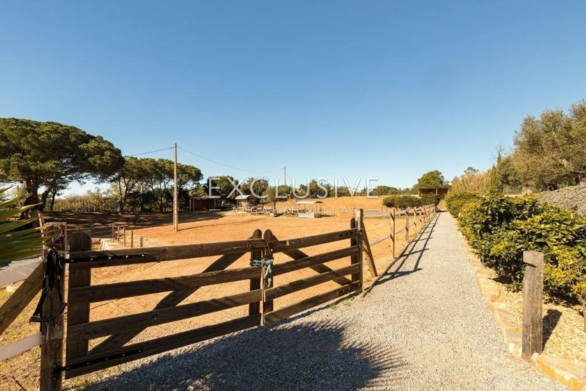 بيت في Porches, Faro District 11697896