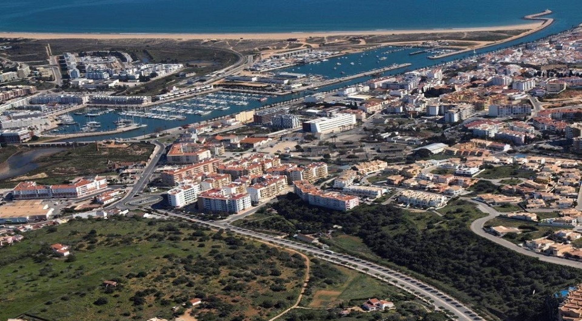 Terre dans Lagos, Faro 11698017