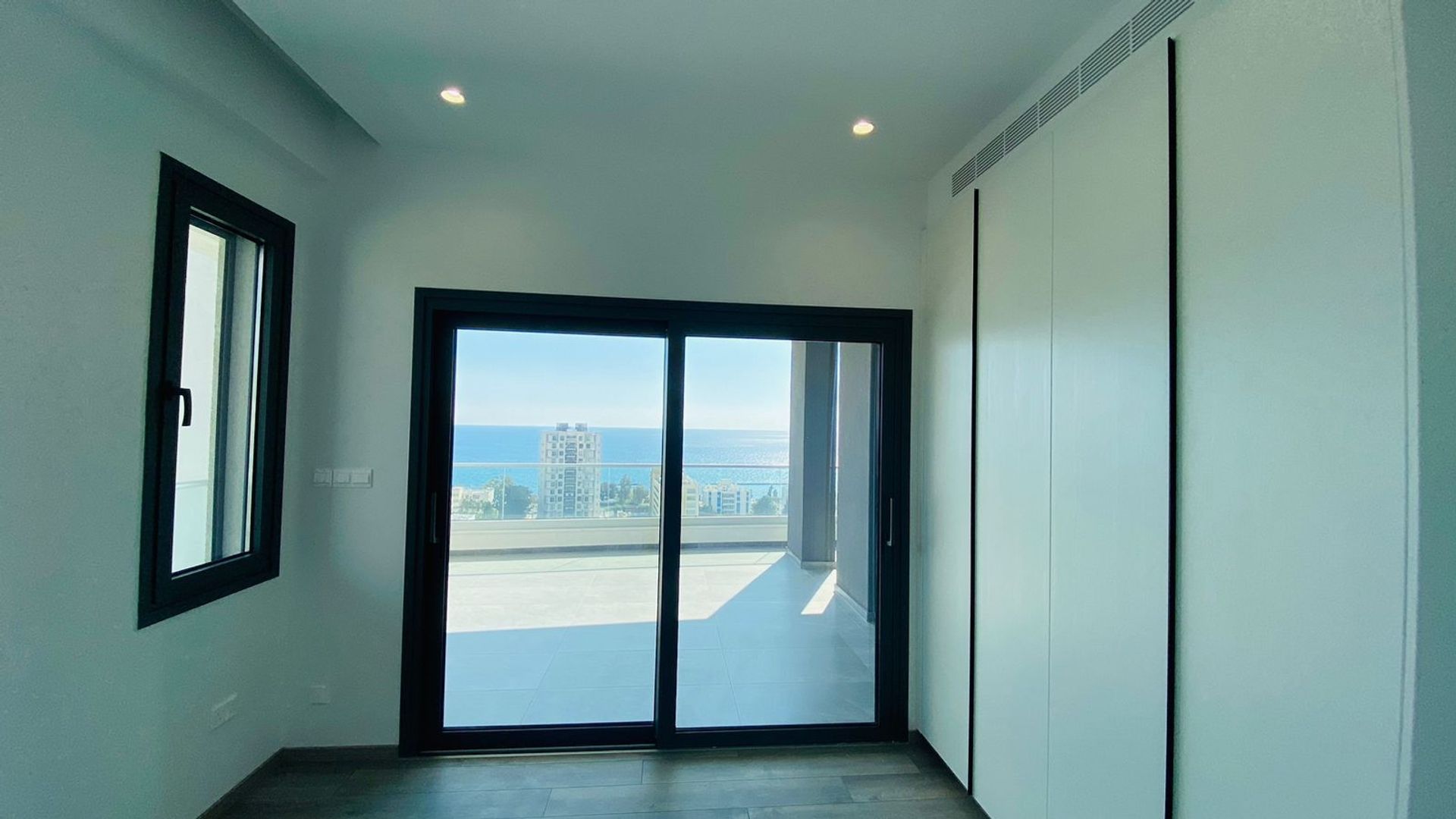 Condominium dans Mouttagiaka, Limassol 11699199