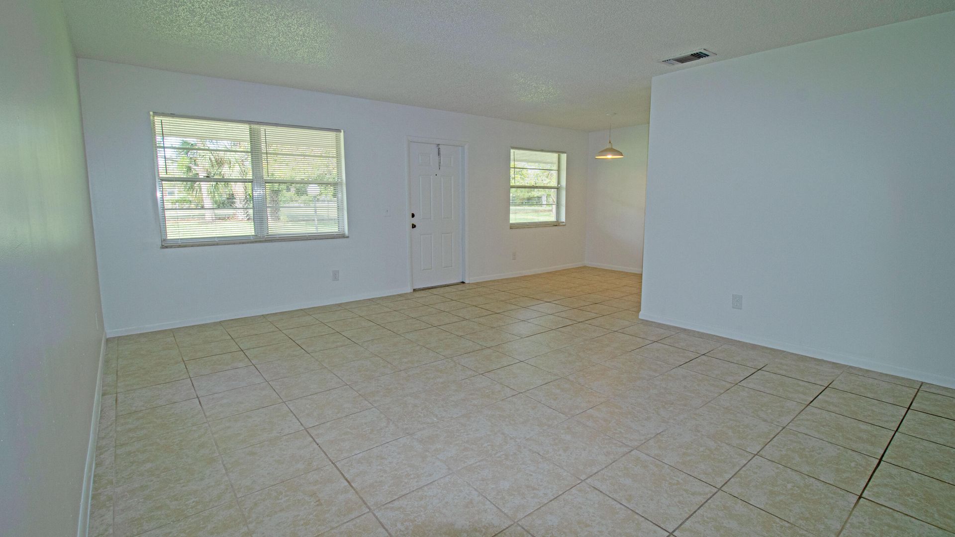 House in Hobe Sound, Florida 11699323