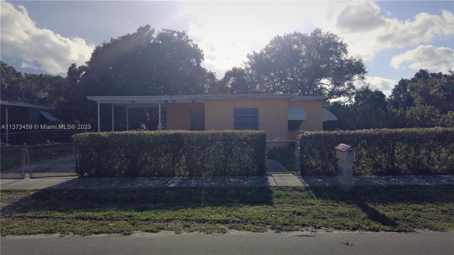 Osiedle mieszkaniowe w Opa-locka, Florida 11699333