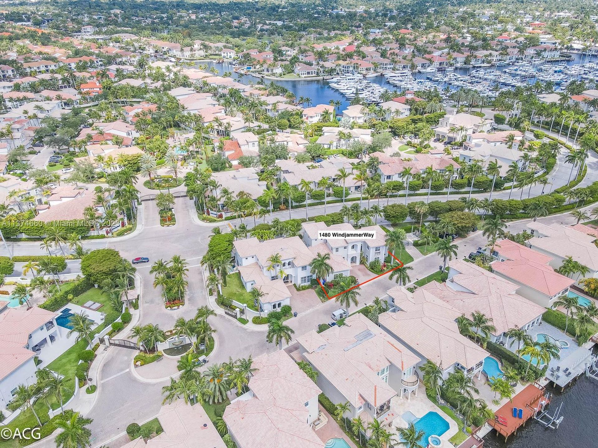 жилой дом в Hollywood, Florida 11699335