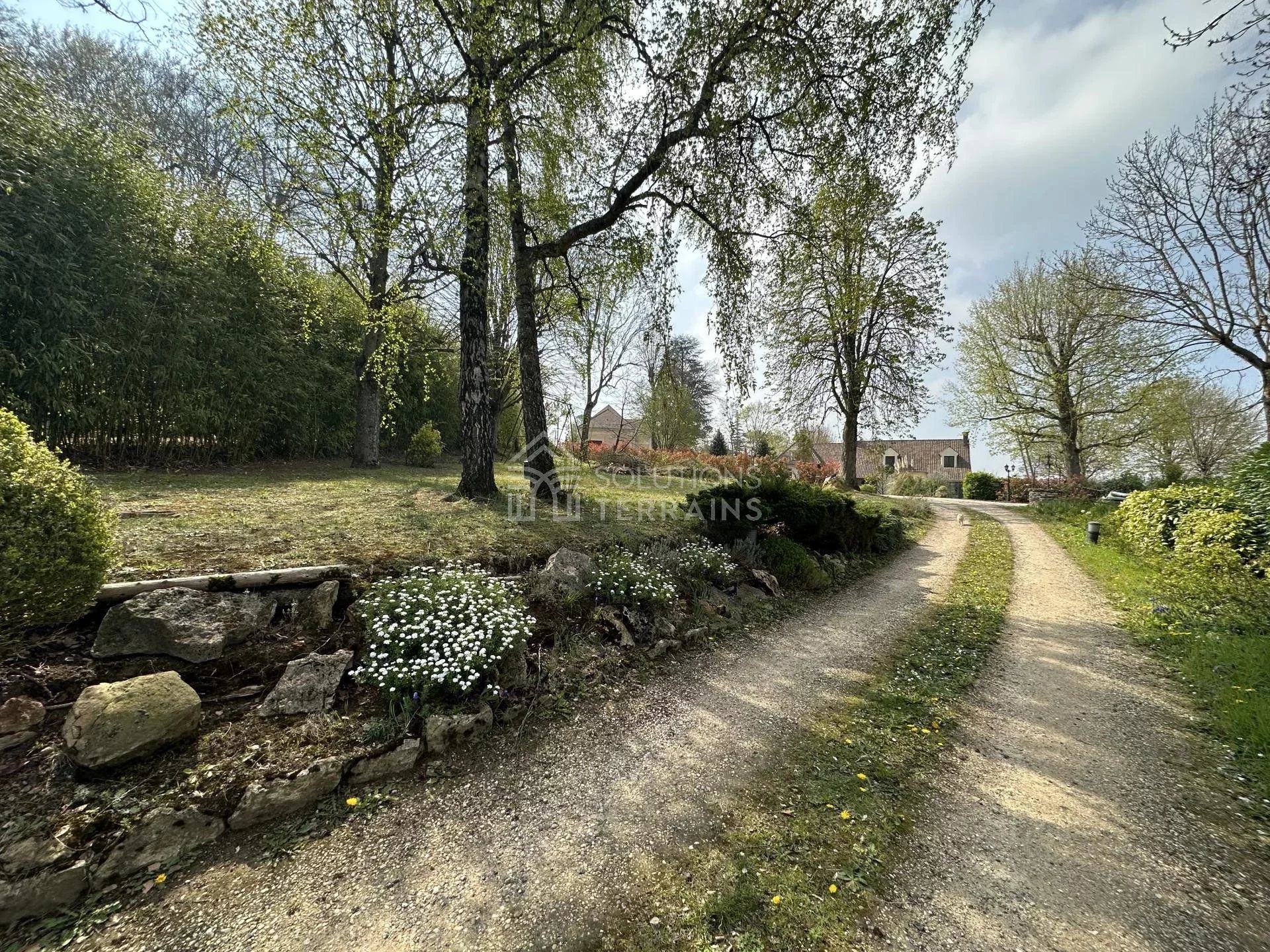 Land im Nesles-la-Vallée, Val-d'Oise 11699426