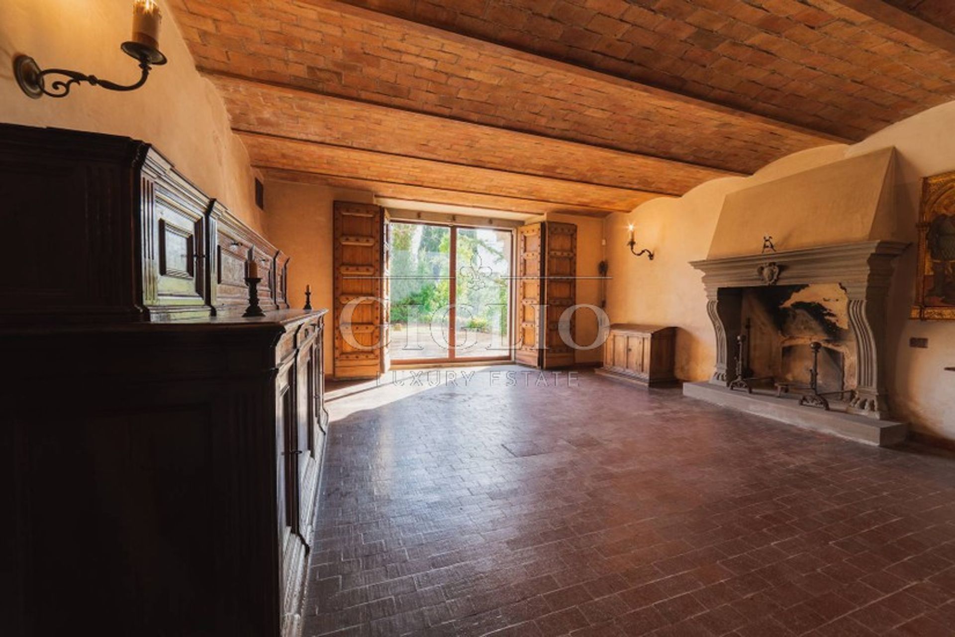 Hus i Firenze, Via di Montughi 11699772