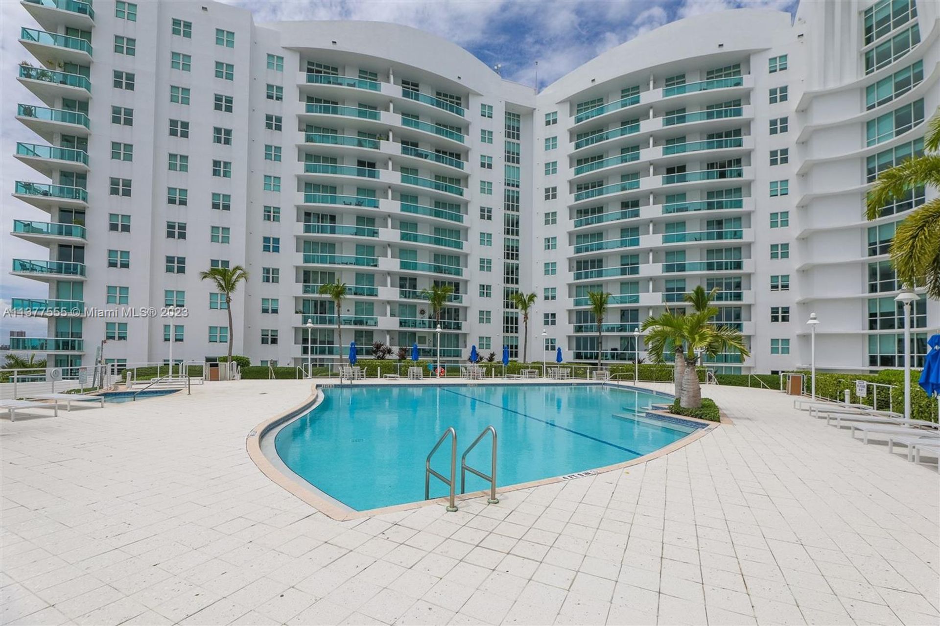 Condominium in North Bay Village, Florida 11700766