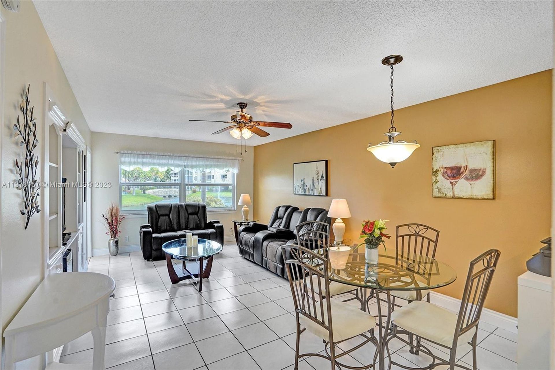 Condominio en Lauderdale Lakes, Florida 11700770