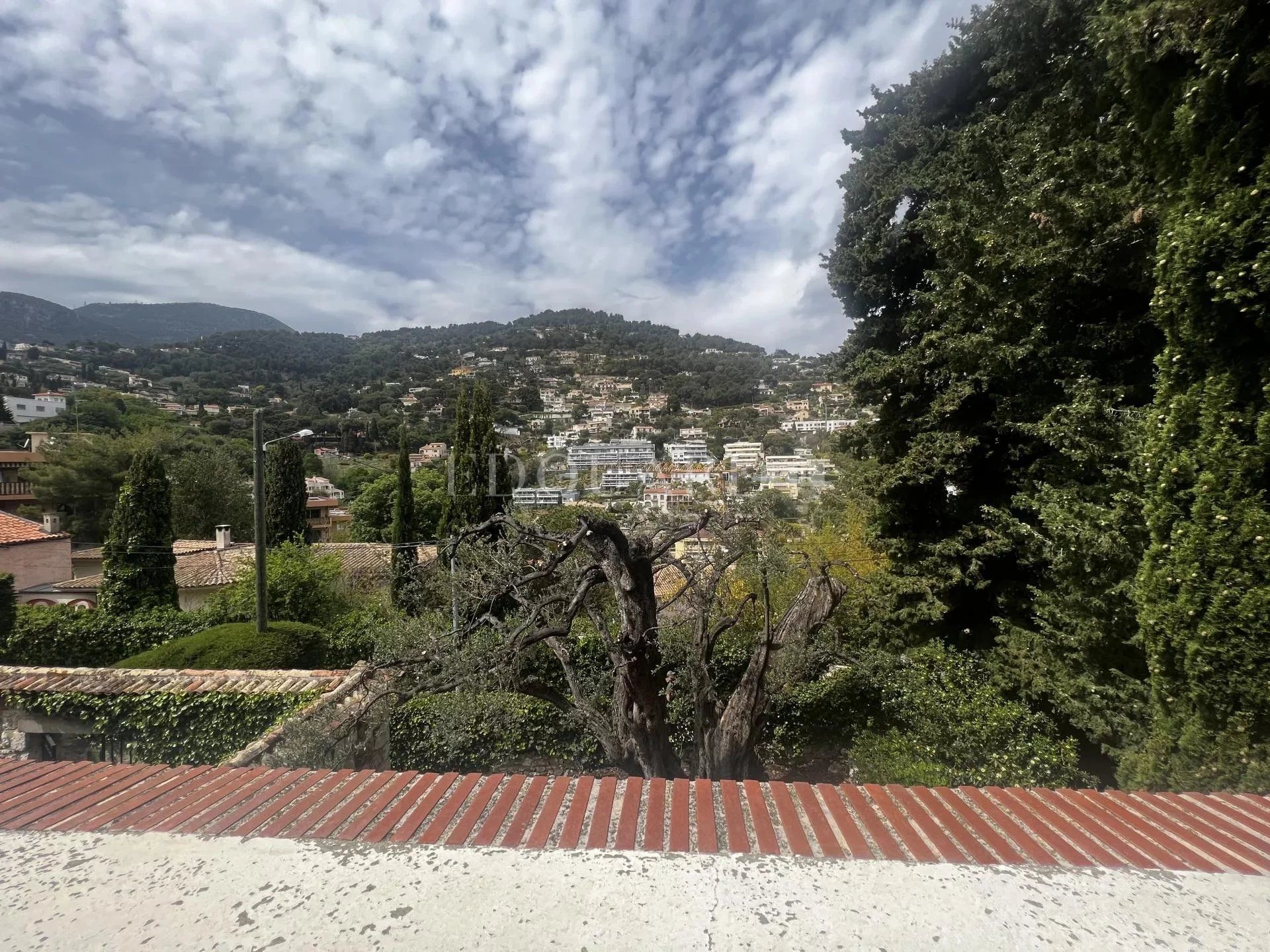 Condominium in Roquebrune-Cap-Martin, Alpes-Maritimes 11700840