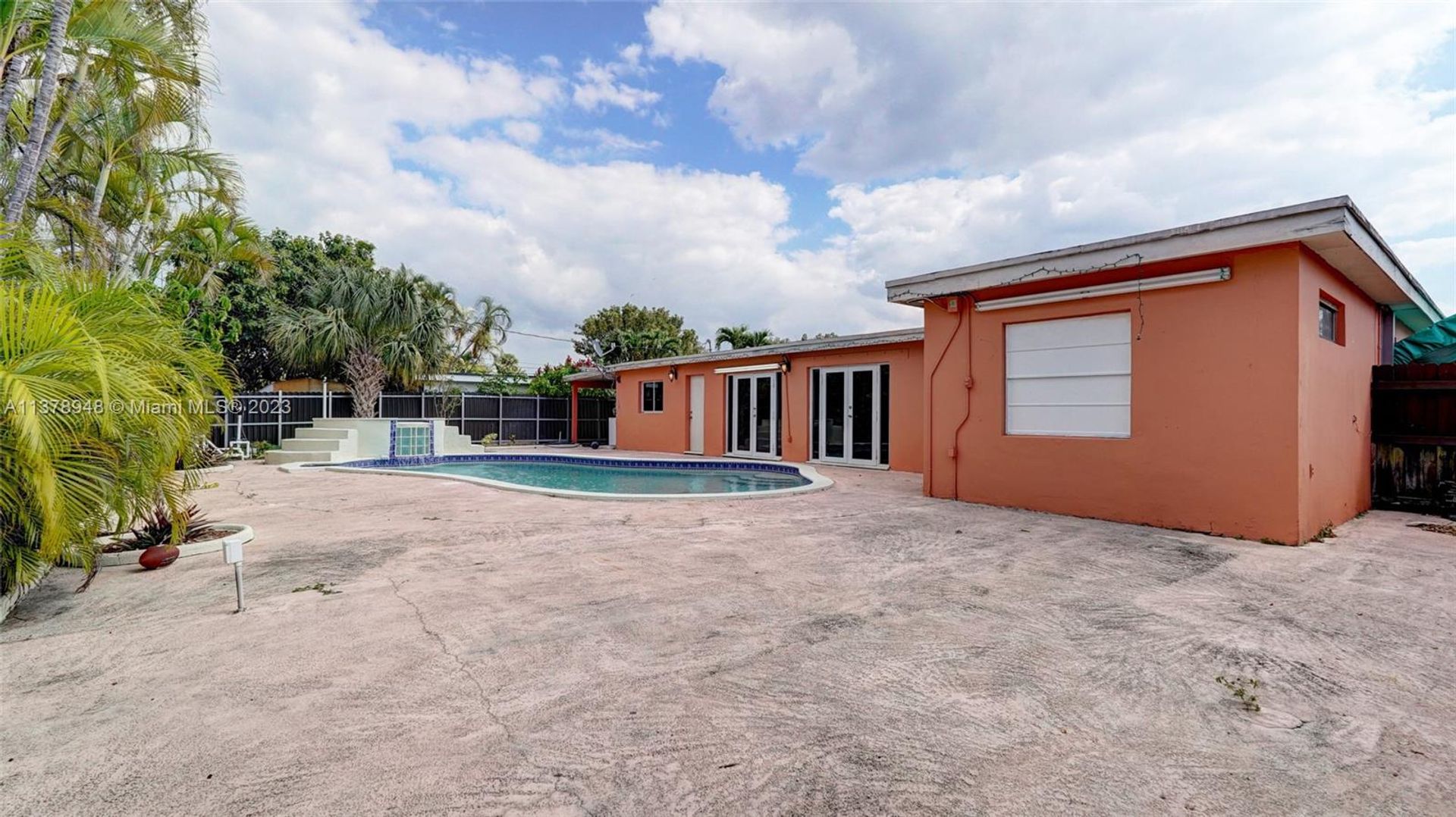 rumah dalam Miami, Florida 11701437