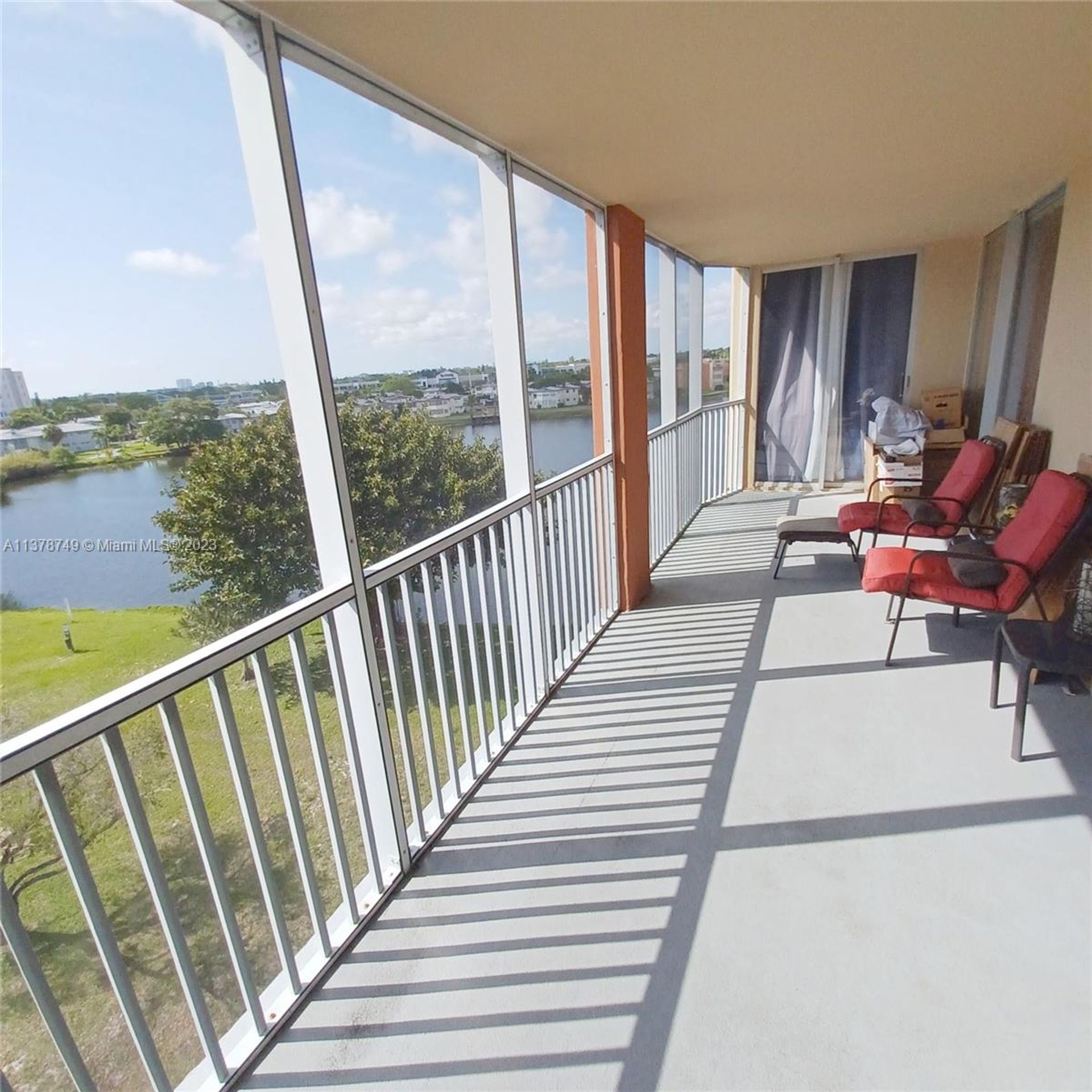 Condominium in Ojus, Florida 11701441