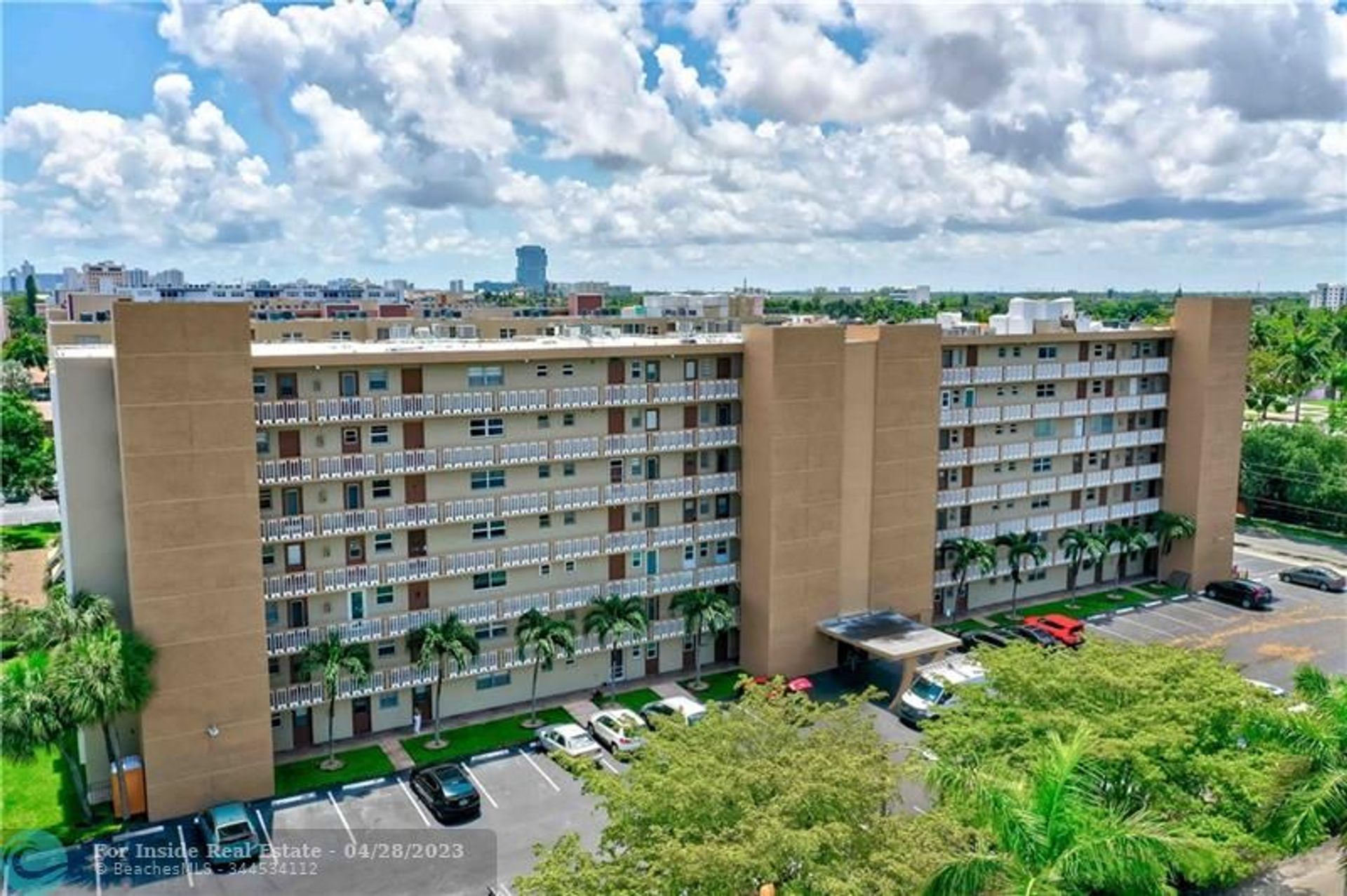 Condominio nel Hallandale Beach, Florida 11701452