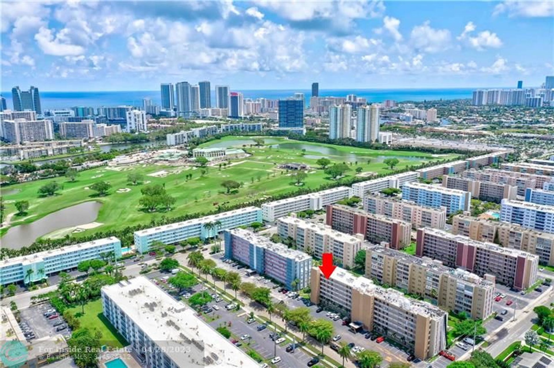 Condominio nel Hallandale Beach, Florida 11701452